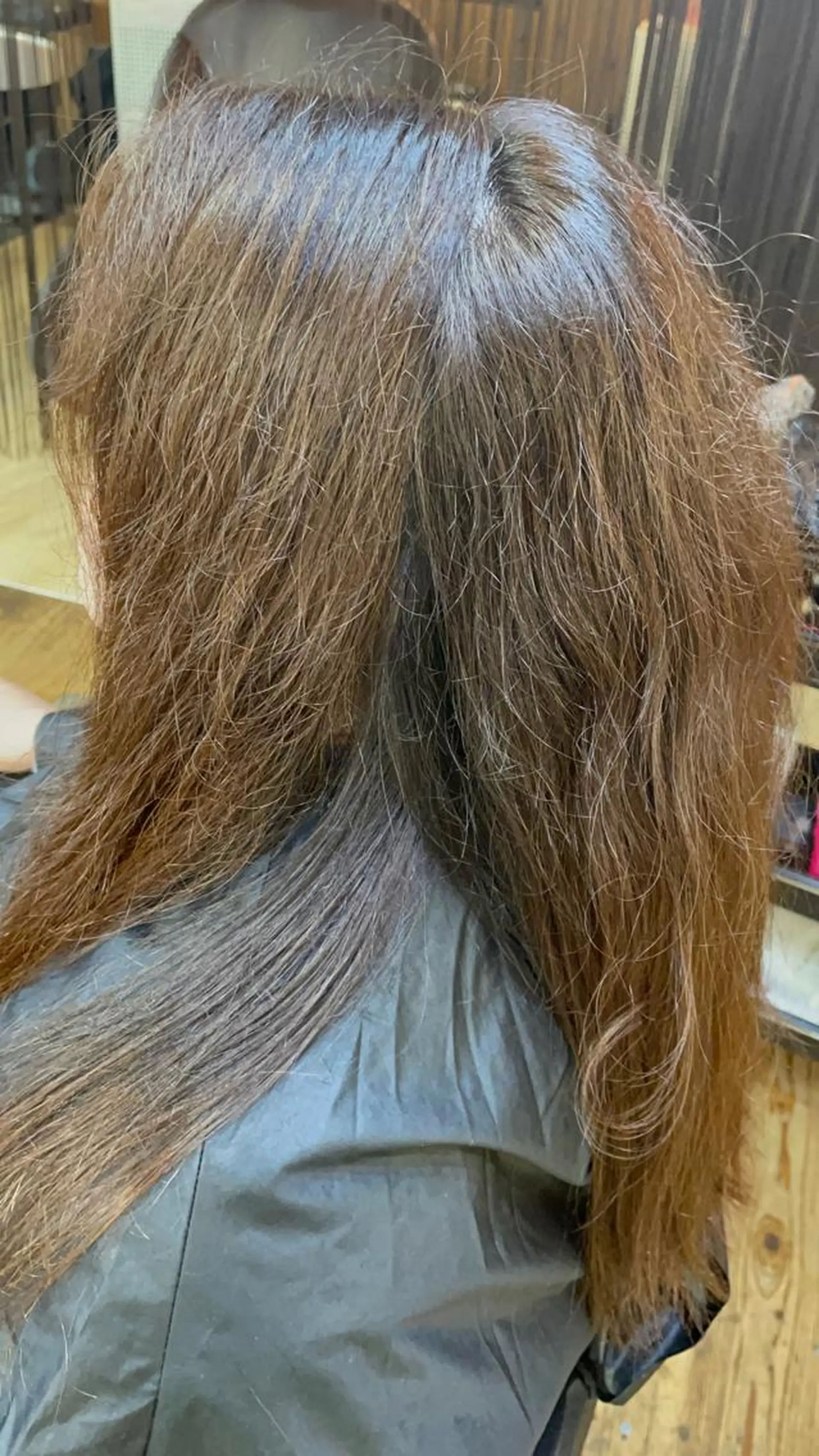 セミロング 縮毛矯正 山木 裕子のヘアスタイル