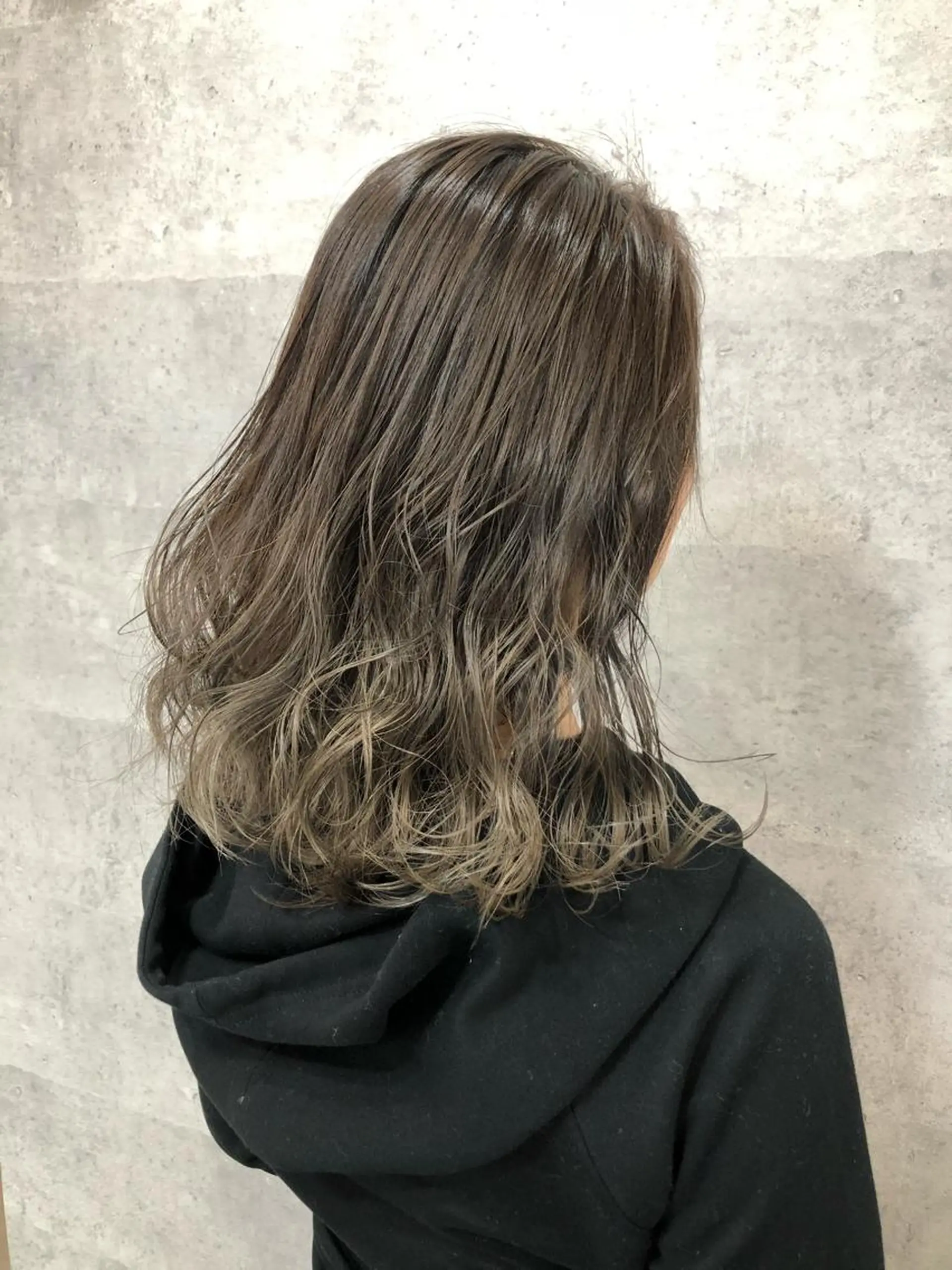 ロング ショート特化美容師 大阪京橋　大本　渉のヘアスタイル