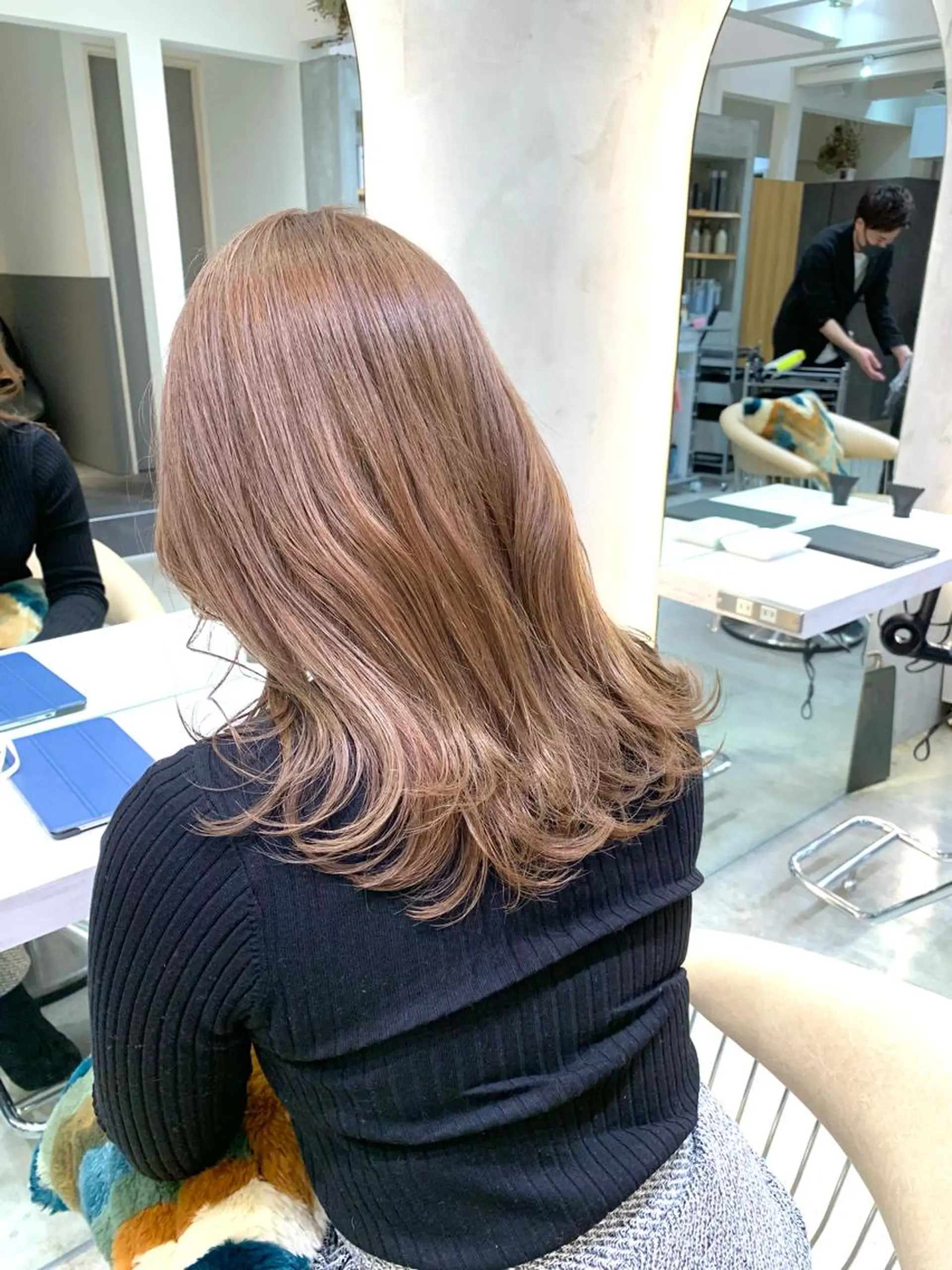 セミロング カラー カット ヘアカラー トリートメント ✨コテ巻き風パーマ ✨川合佑哉のヘアスタイル