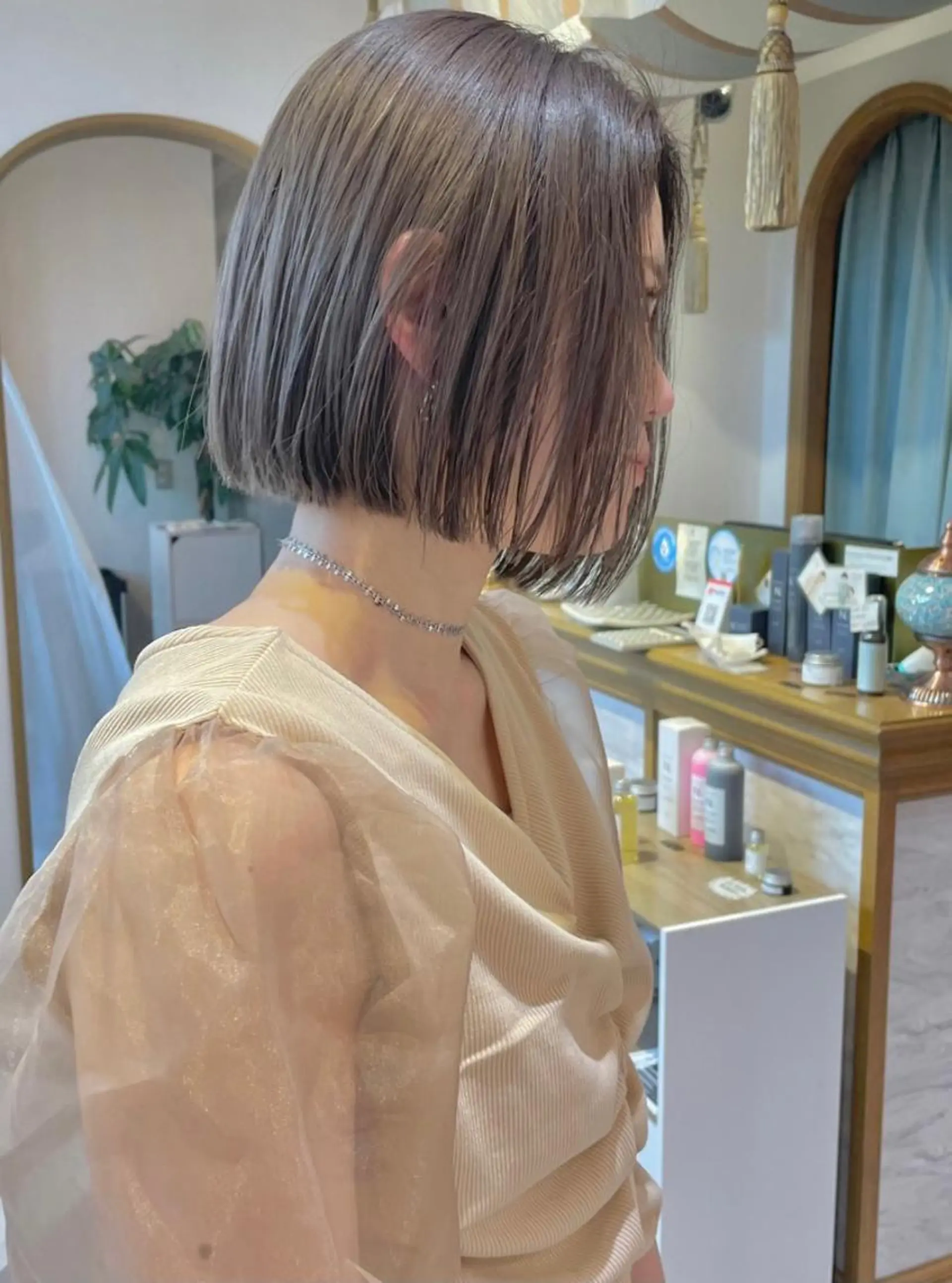 ショート ヘアカラー トリートメント 本田 奈穂美のヘアスタイル