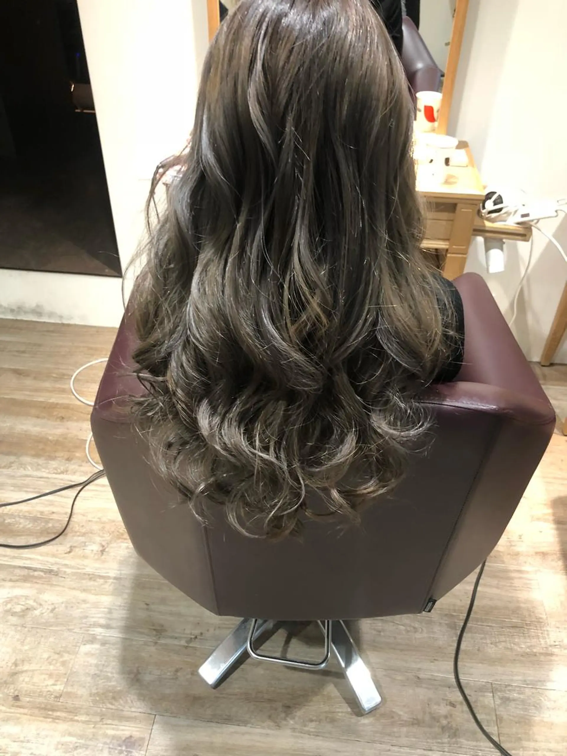 ロング カラー 透明感カラー カット ヘアカラー トリートメント レイヤー/ウルフ ハイトーンhiroのヘアスタイル