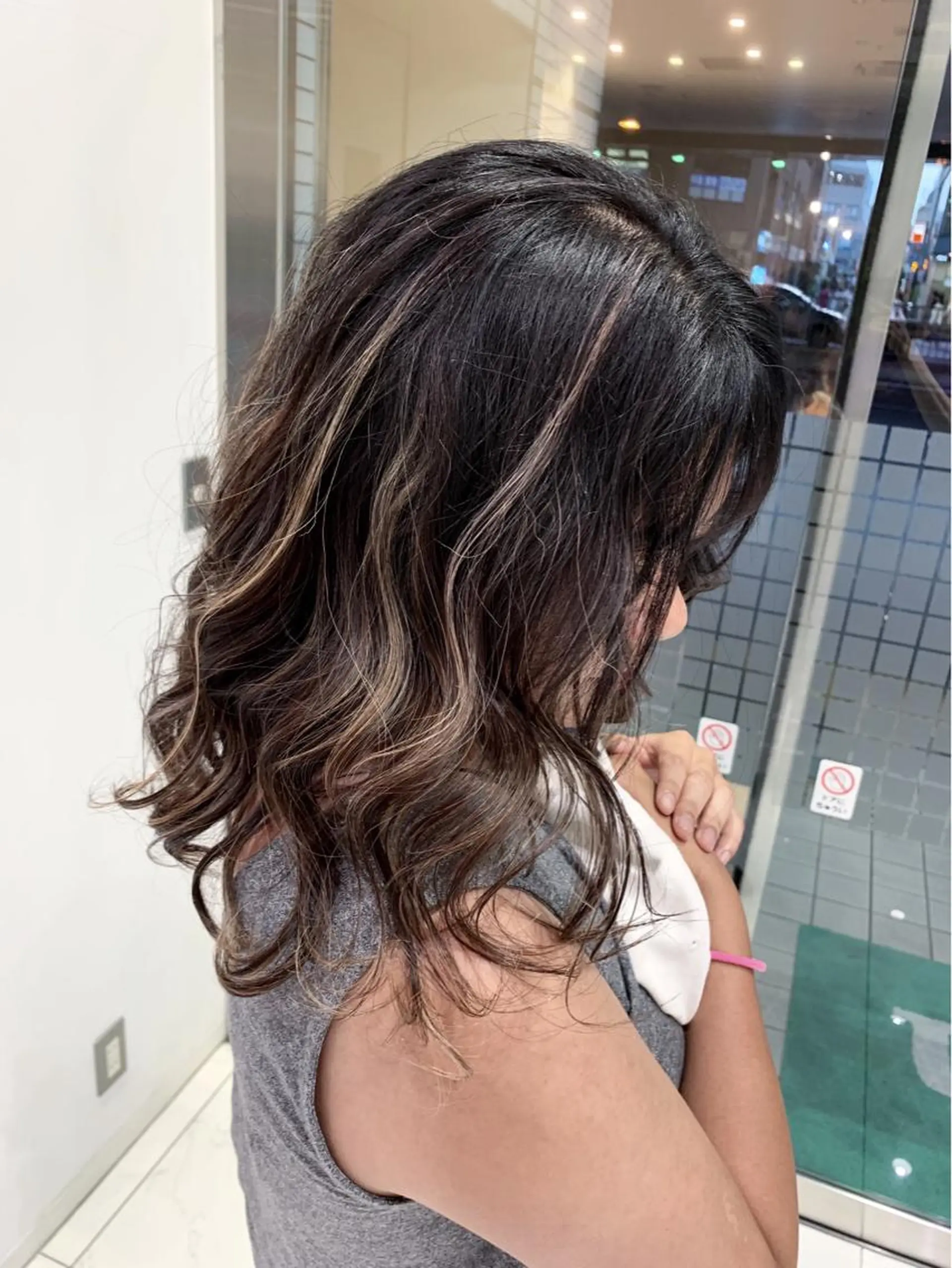 ミディアム カラー ハイライトカラー ハイライト カット ヘアカラー N° jillva ♦️川端裕司♦️のヘアスタイル