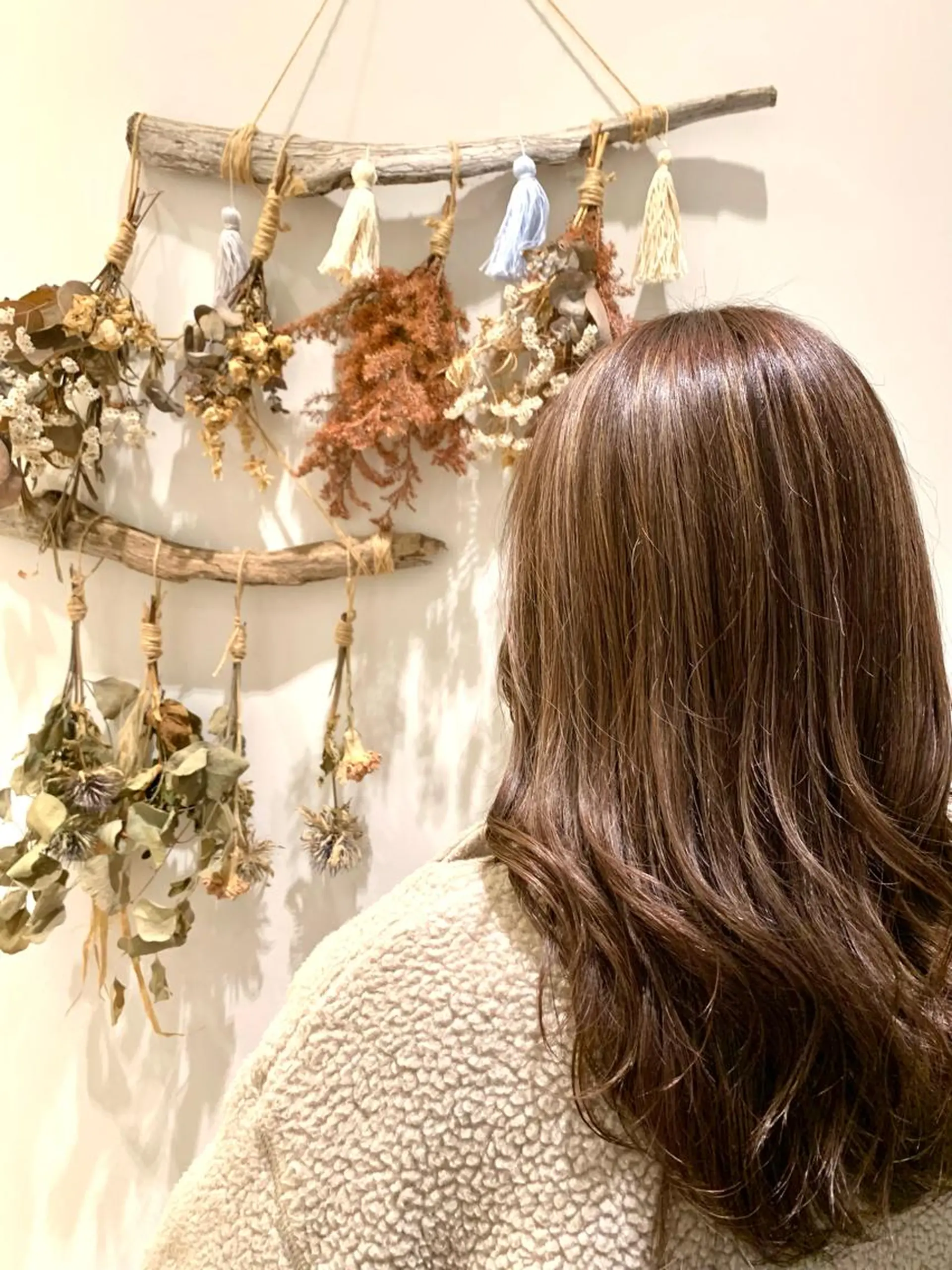 セミロング カラー ブリーチ ハイライトカラー ハイライト 韓国風ヘア 榎並茉美【えなみまみ 】託児･駐車場ありのヘアスタイル