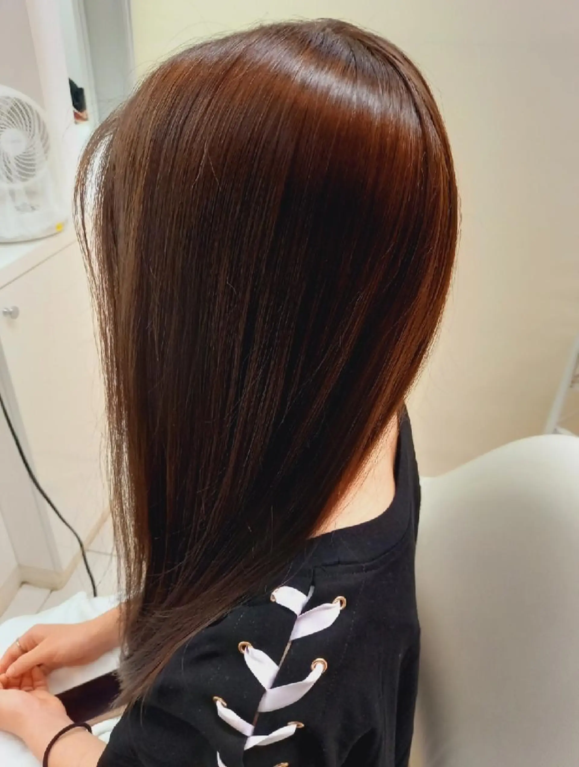 ロング カラー fructueuxune所属・中野韓国レイヤー× ウルフ  本木之教
のヘアスタイル