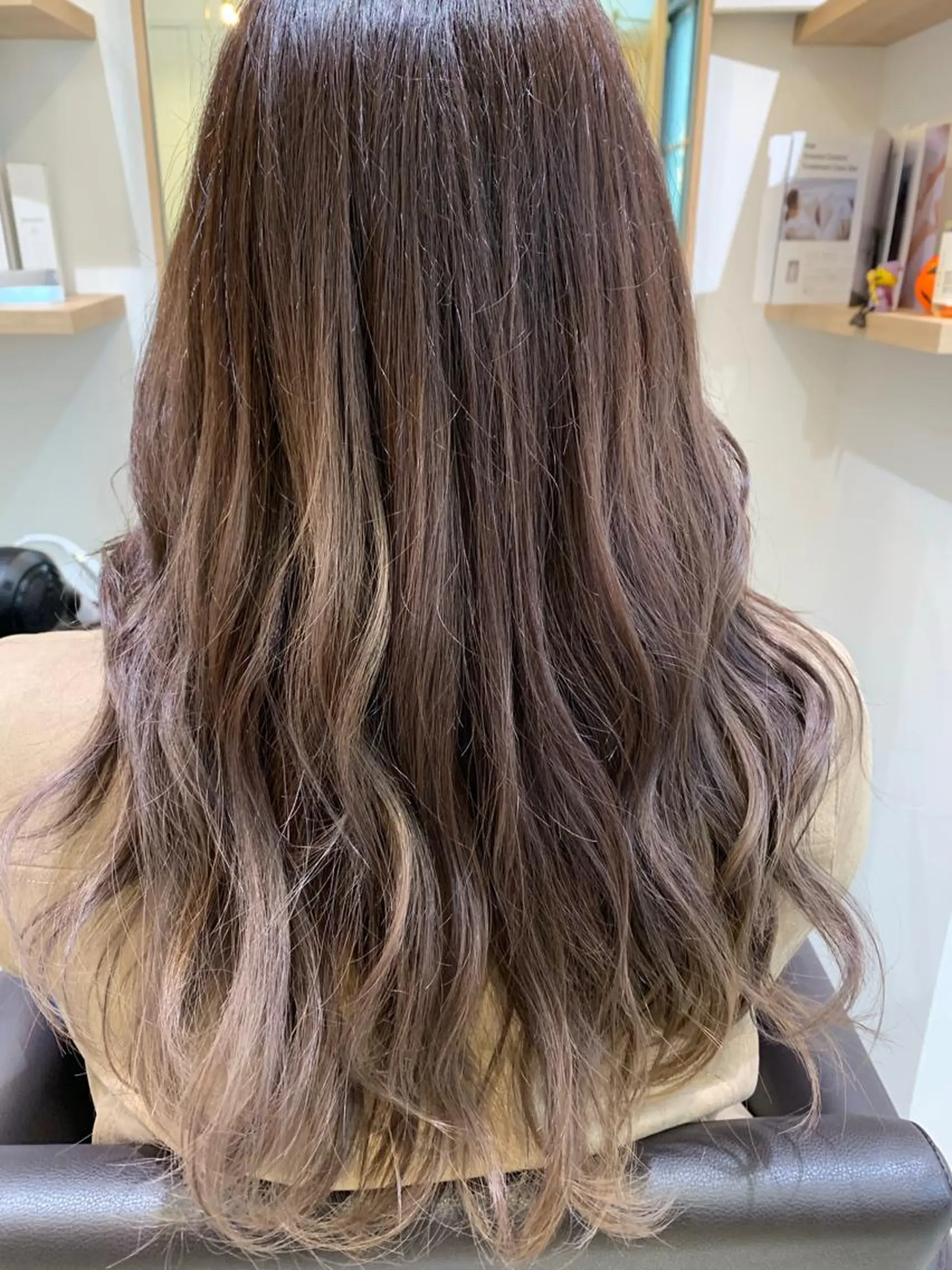 ロング カラー ヘアカラー トリートメント 大姶良 友輝の眉毛・アイブロウイメージ