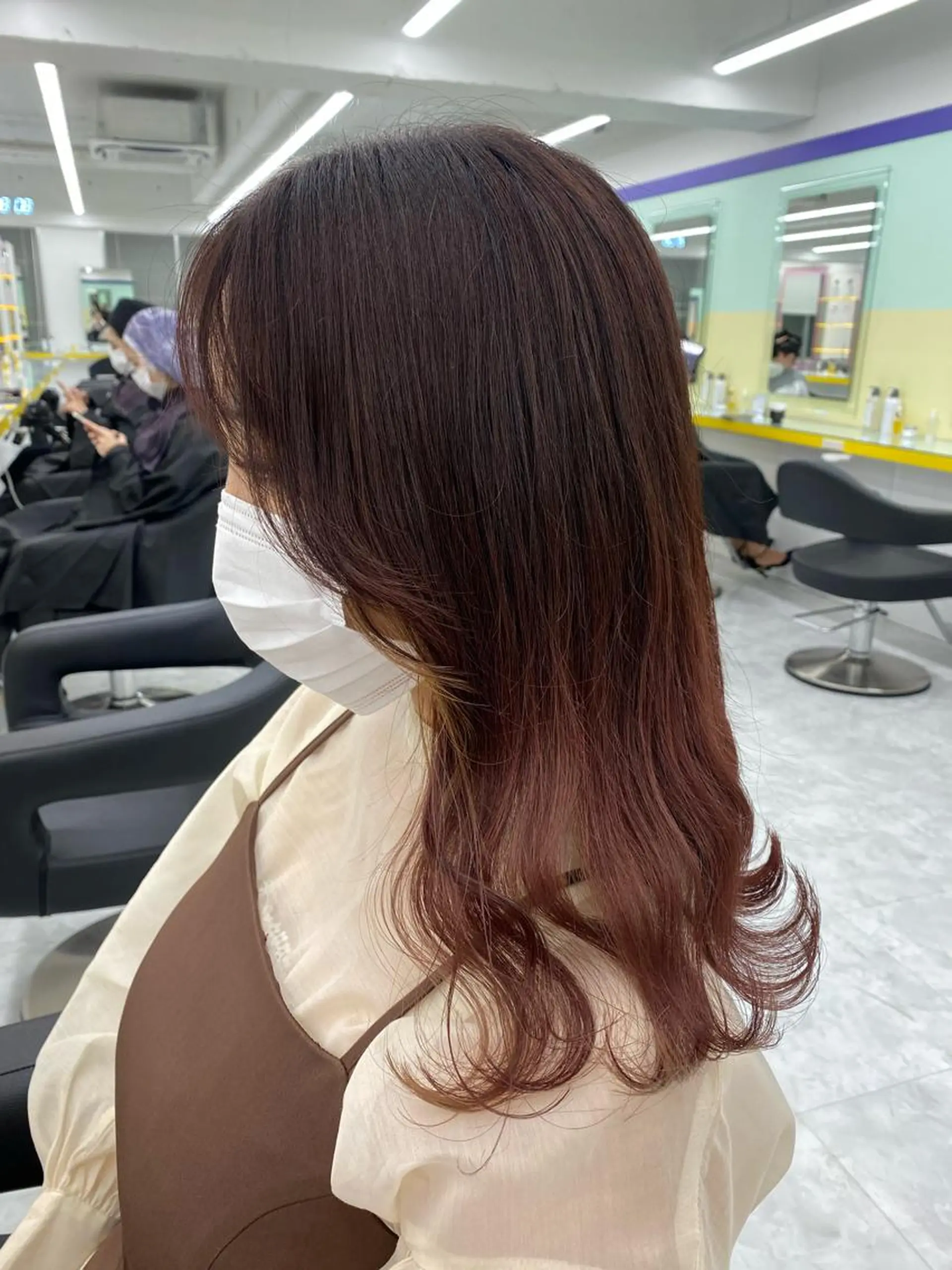 セミロング カラー パーマ ヘアアレンジ メンズ キッズ ネイル マツエク・マツパ アイブロウ ピンクカラー 眉カラー カラーマツエク ピンク 🐩推し活🐩 FUTABA🍒のヘアスタイル