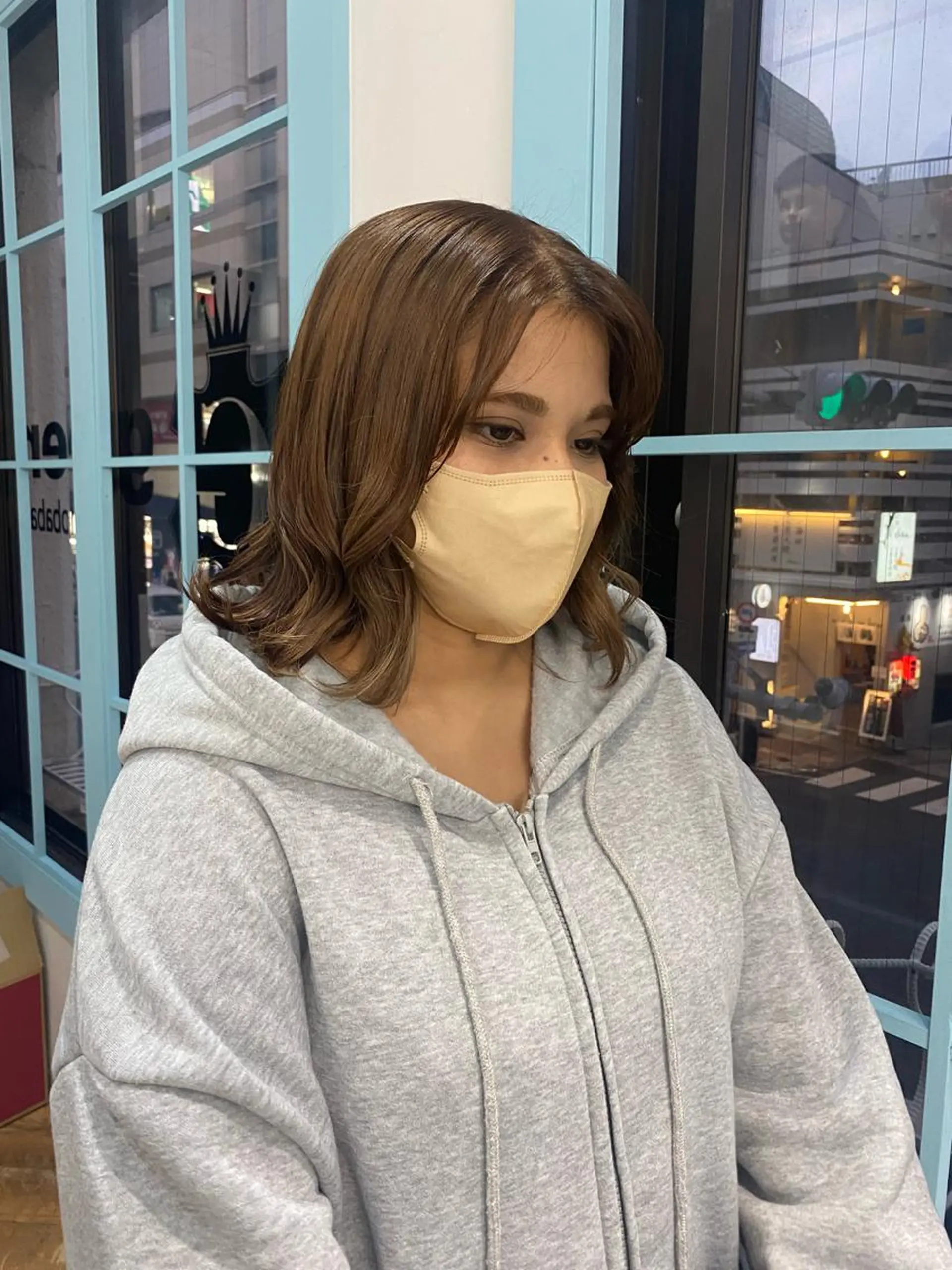 ミディアム カラー yumeka🩶ボブ 暖色/透け感カラーのヘアスタイル