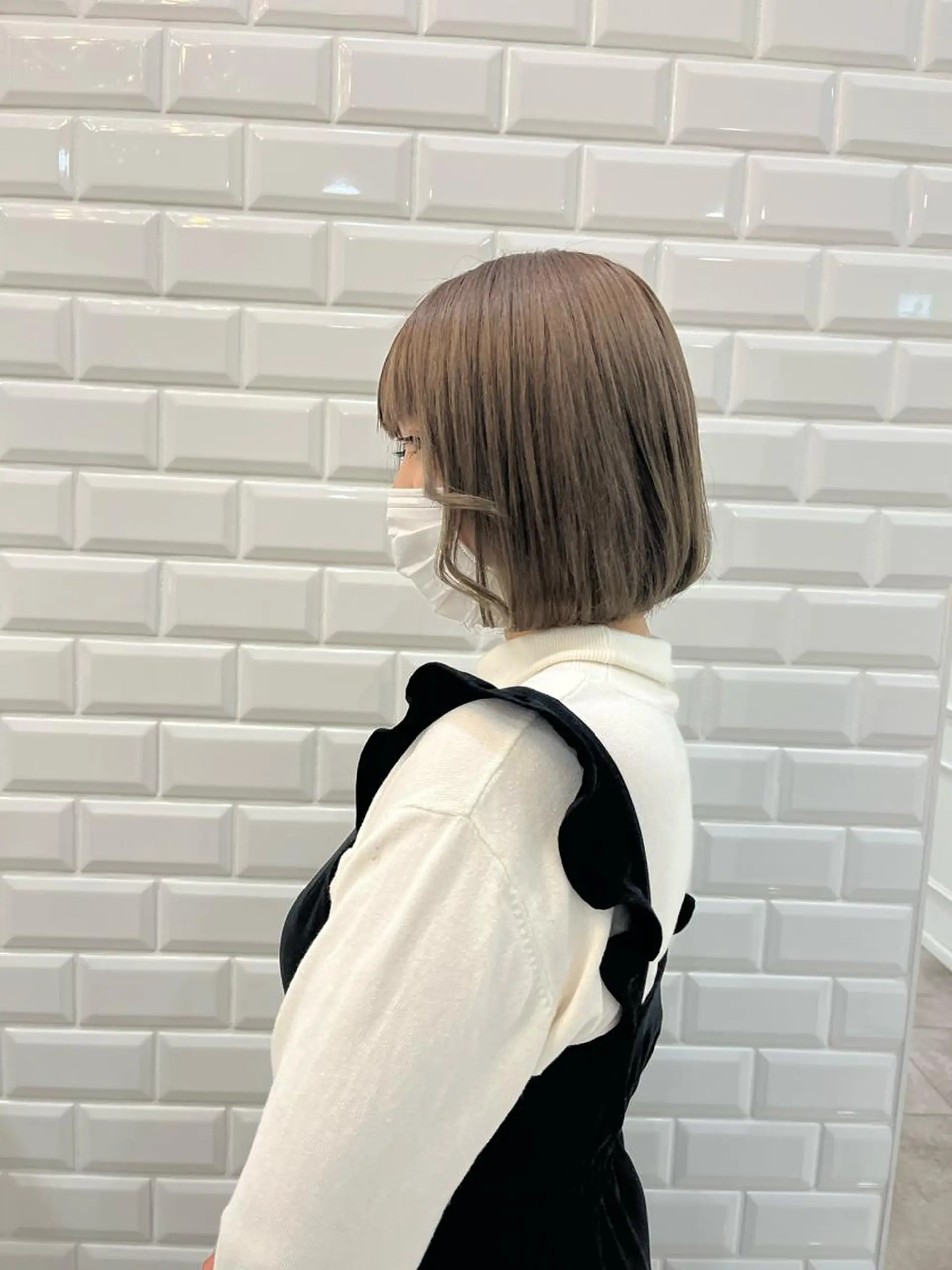 ミディアム カラー 新井 凪のヘアスタイル