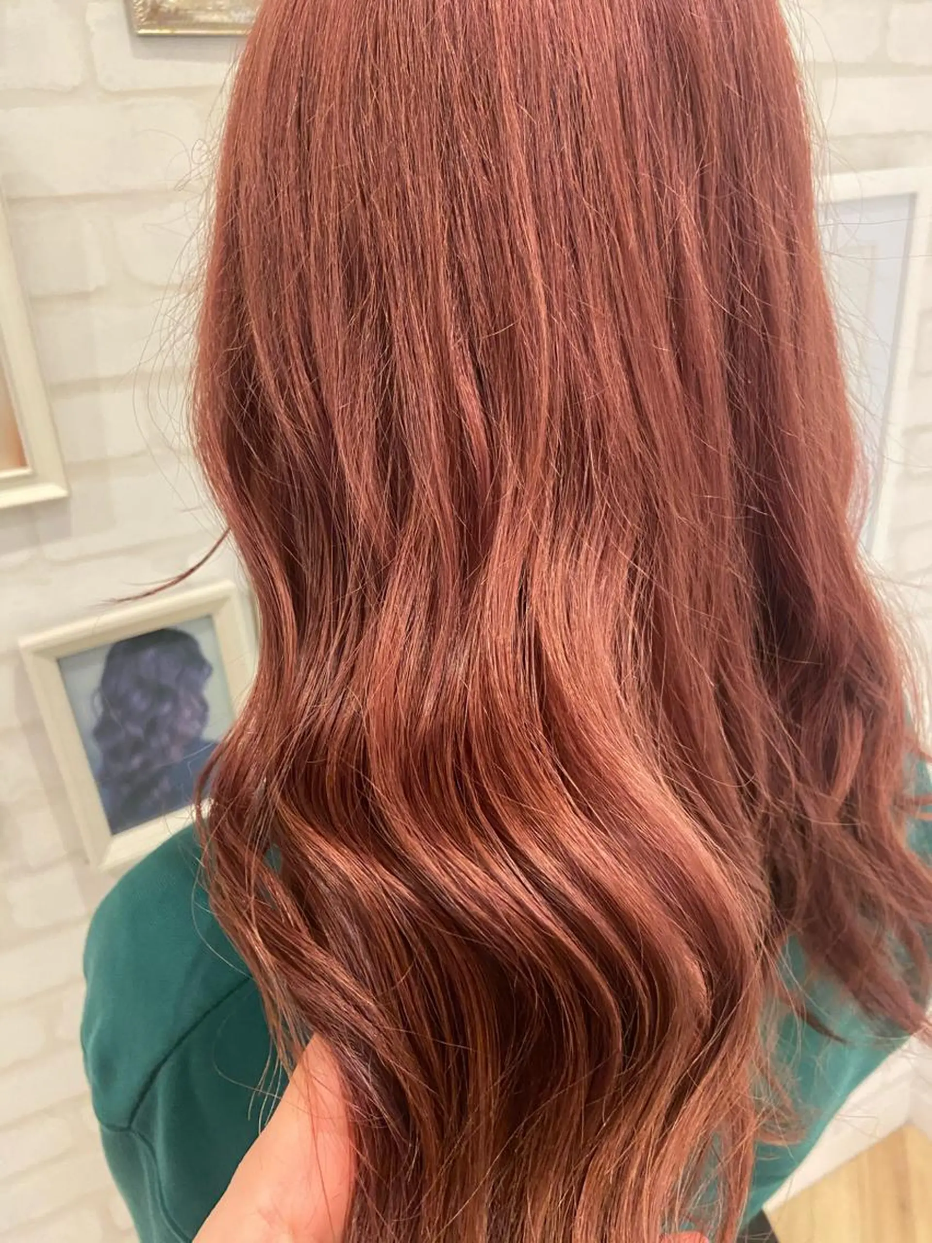 ロング カラー 石崎 真維のヘアスタイル