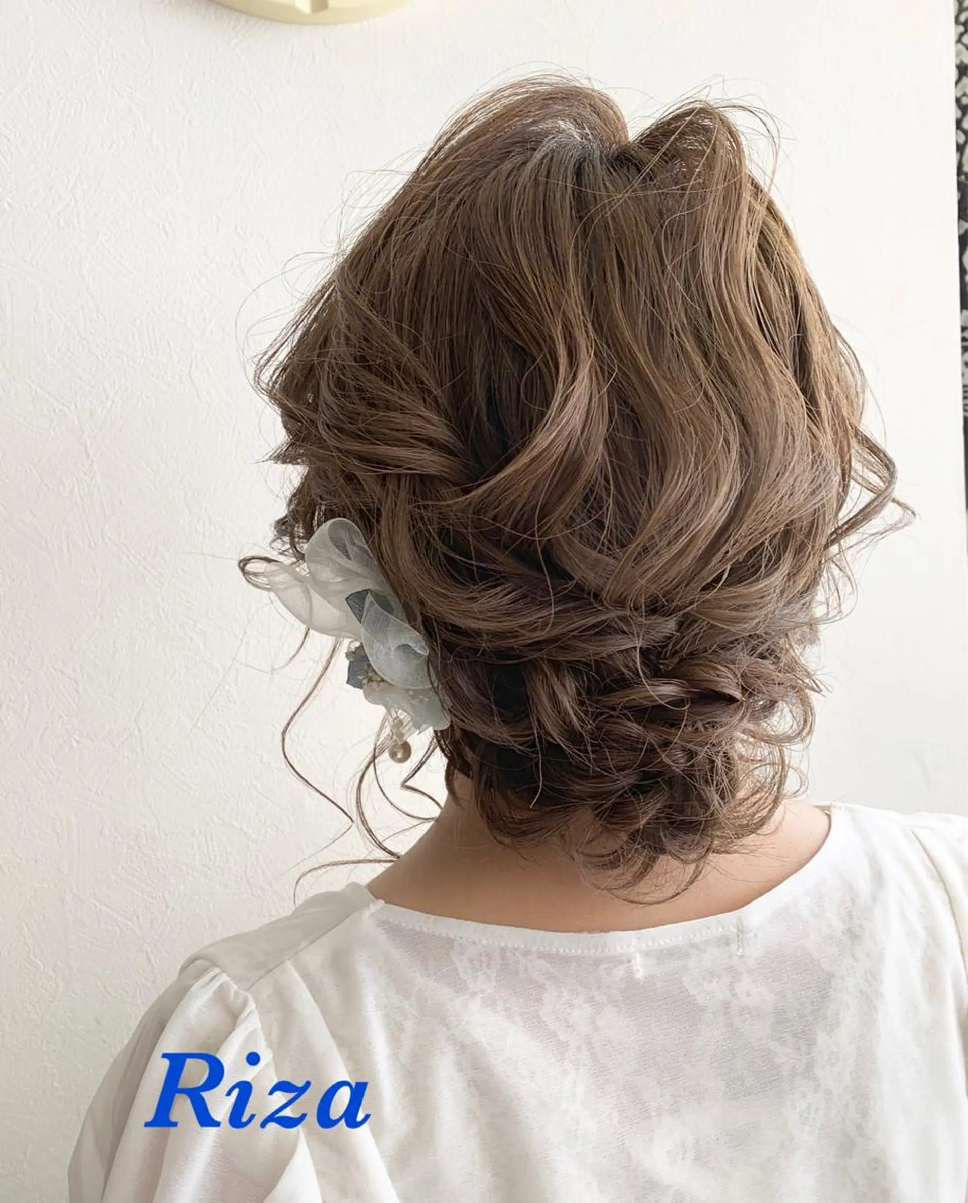 ヘアアレンジ 髪飾り 谷口 弥生のヘアスタイル