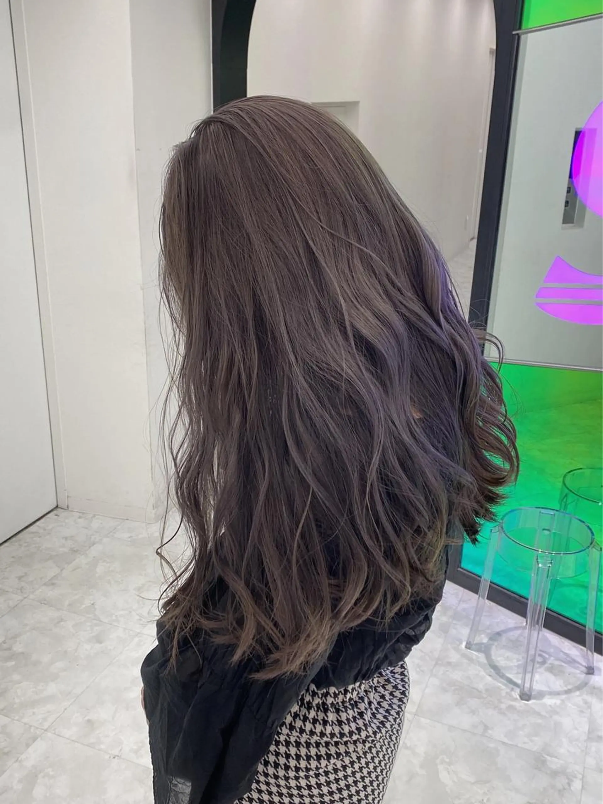 ロング トレンドモテカラー 🩷色落ちまで可愛くのヘアスタイル