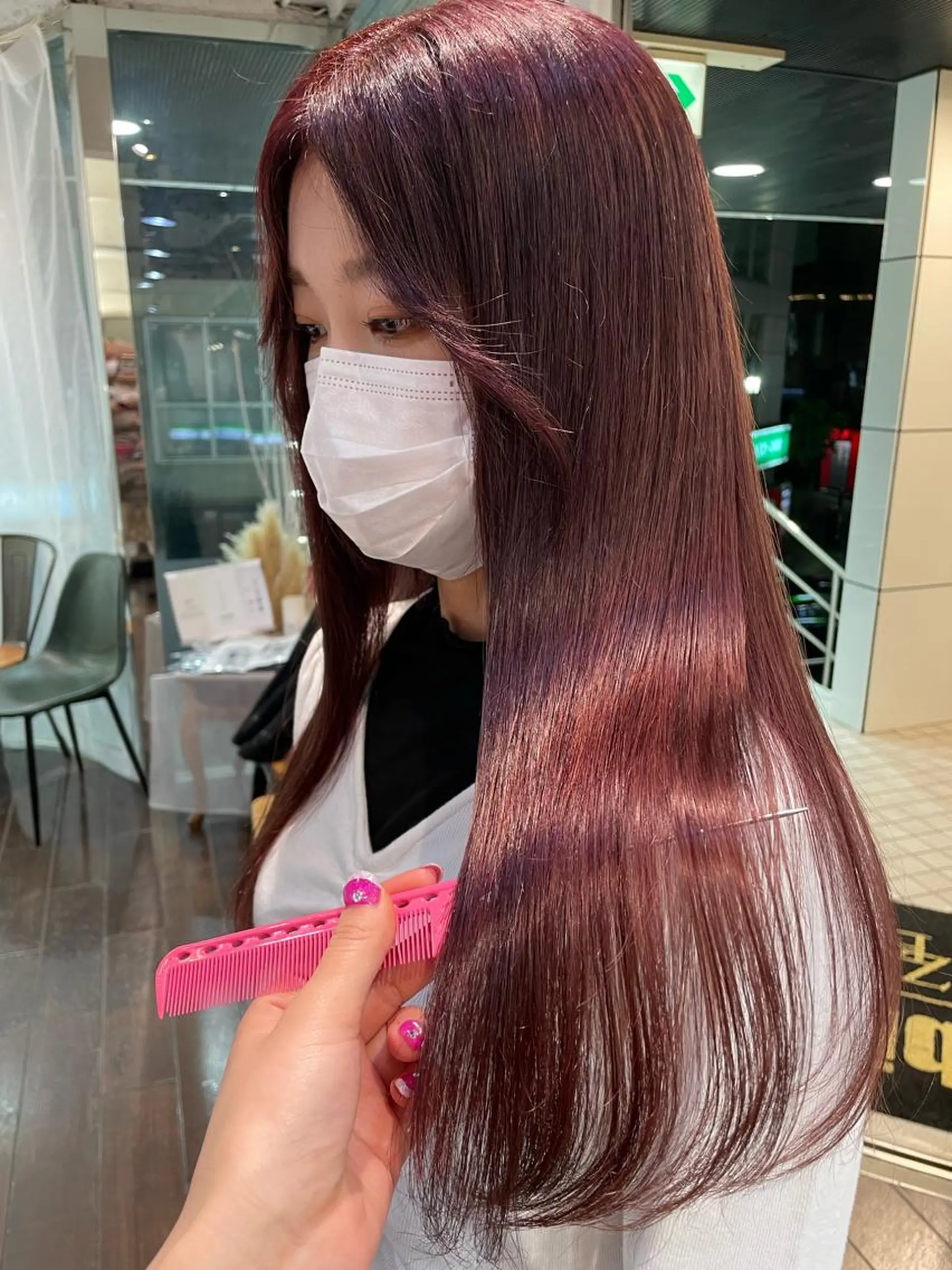 ロング カラー レッドカラー カット ヘアカラー トリートメント aya/小顔レイヤー /柔らかカラーのヘアスタイル