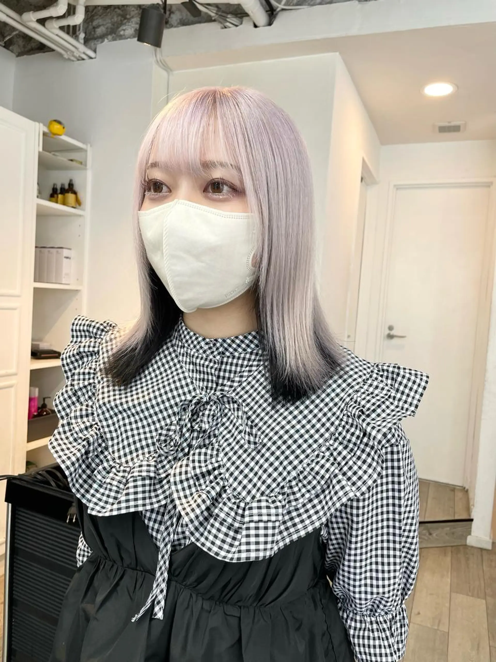 ミディアム カラー インナーカラー カット ヘアカラー トリートメント ヘアセット ハイトーン×レイヤー ／遠藤将太のヘアスタイル