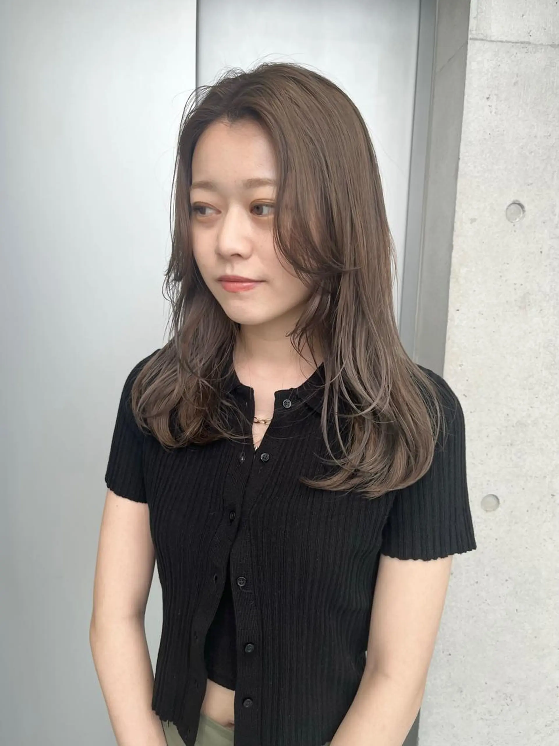 ロング カラー パーマ ヘアアレンジ カット ヘアカラー トリートメント ヘッドスパ ヘアセット 透明感/オリーブ/ グレージュ/YUKAのヘアスタイル