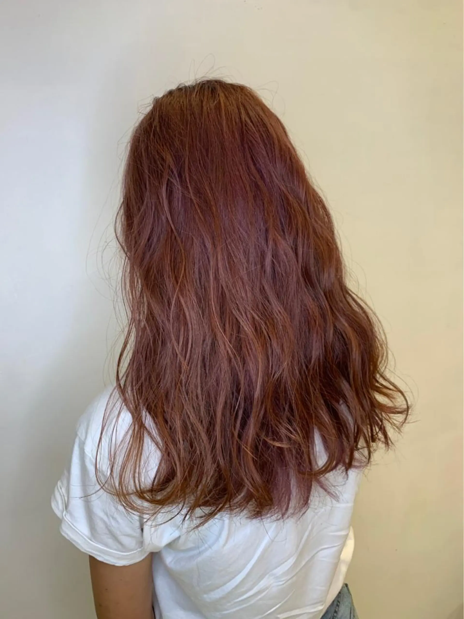 ロング カラー ブリーチ ピンクカラー 大関 はるかのヘアスタイル