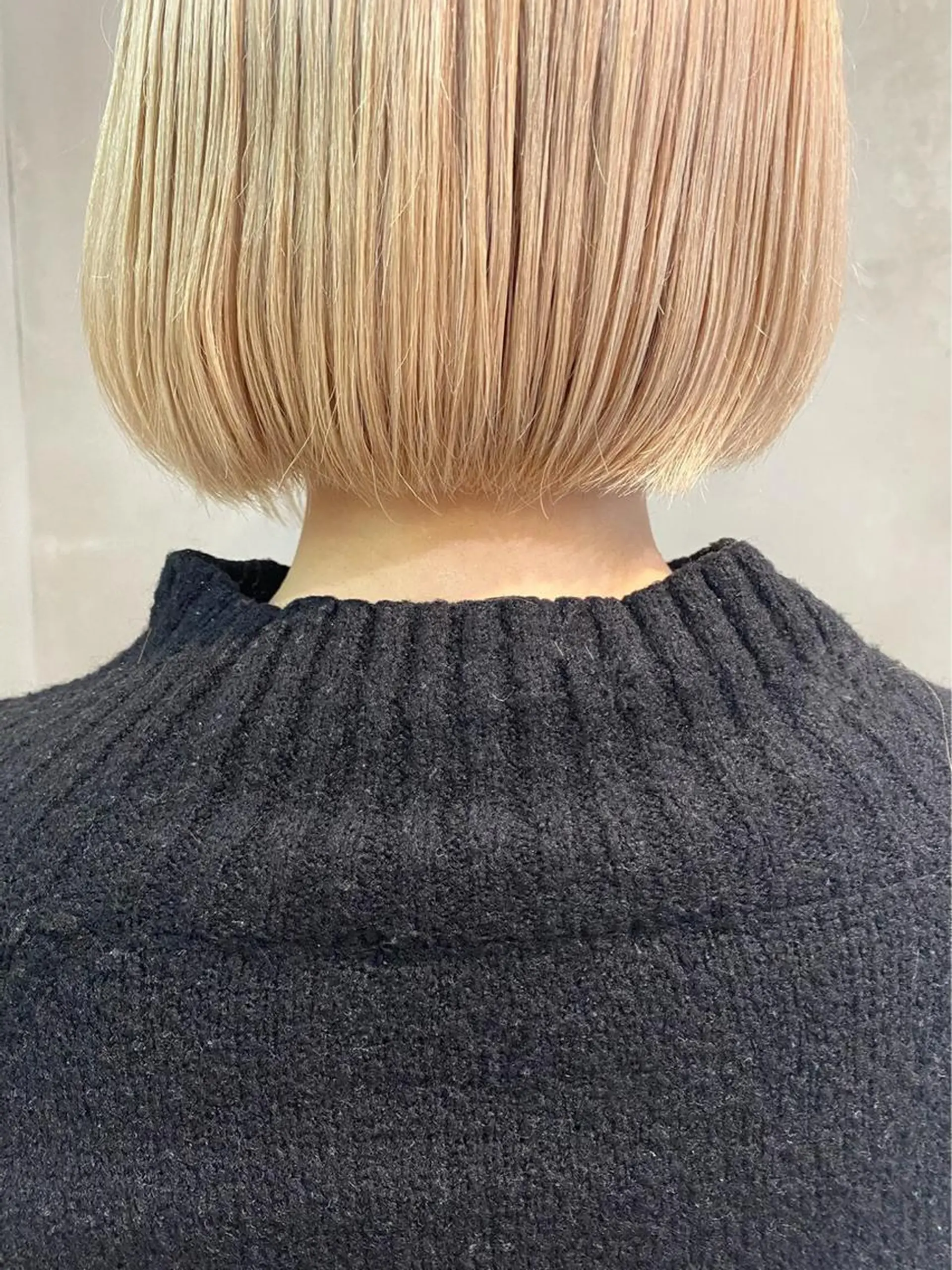 ショート カラー ブリーチ ブロンド ハイトーンカラー 💐ナチュラルヘア Kroda💐のヘアスタイル