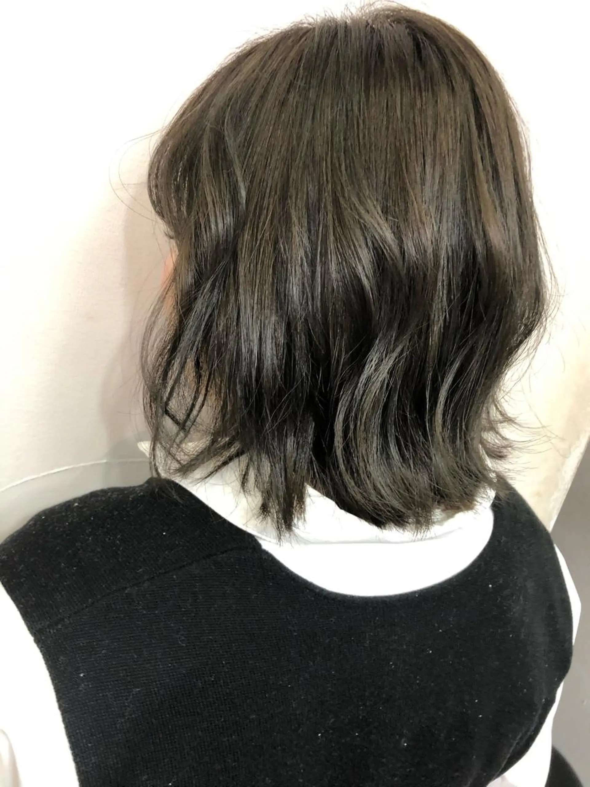 ミディアム カラー 西山梨々【5/1〜 復帰致します🌼】のヘアスタイル