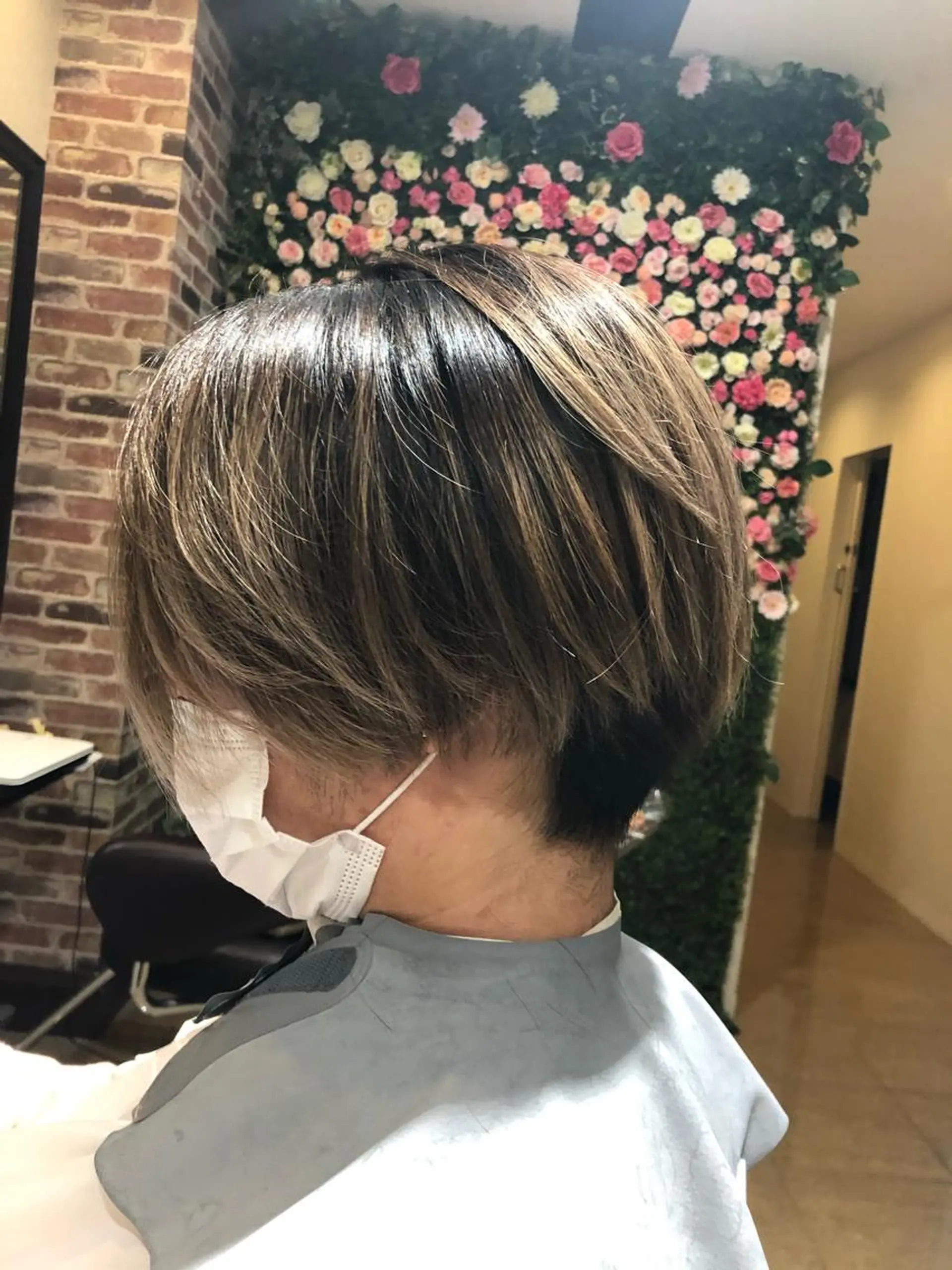 ショート 舩坂 友賀のヘアスタイル