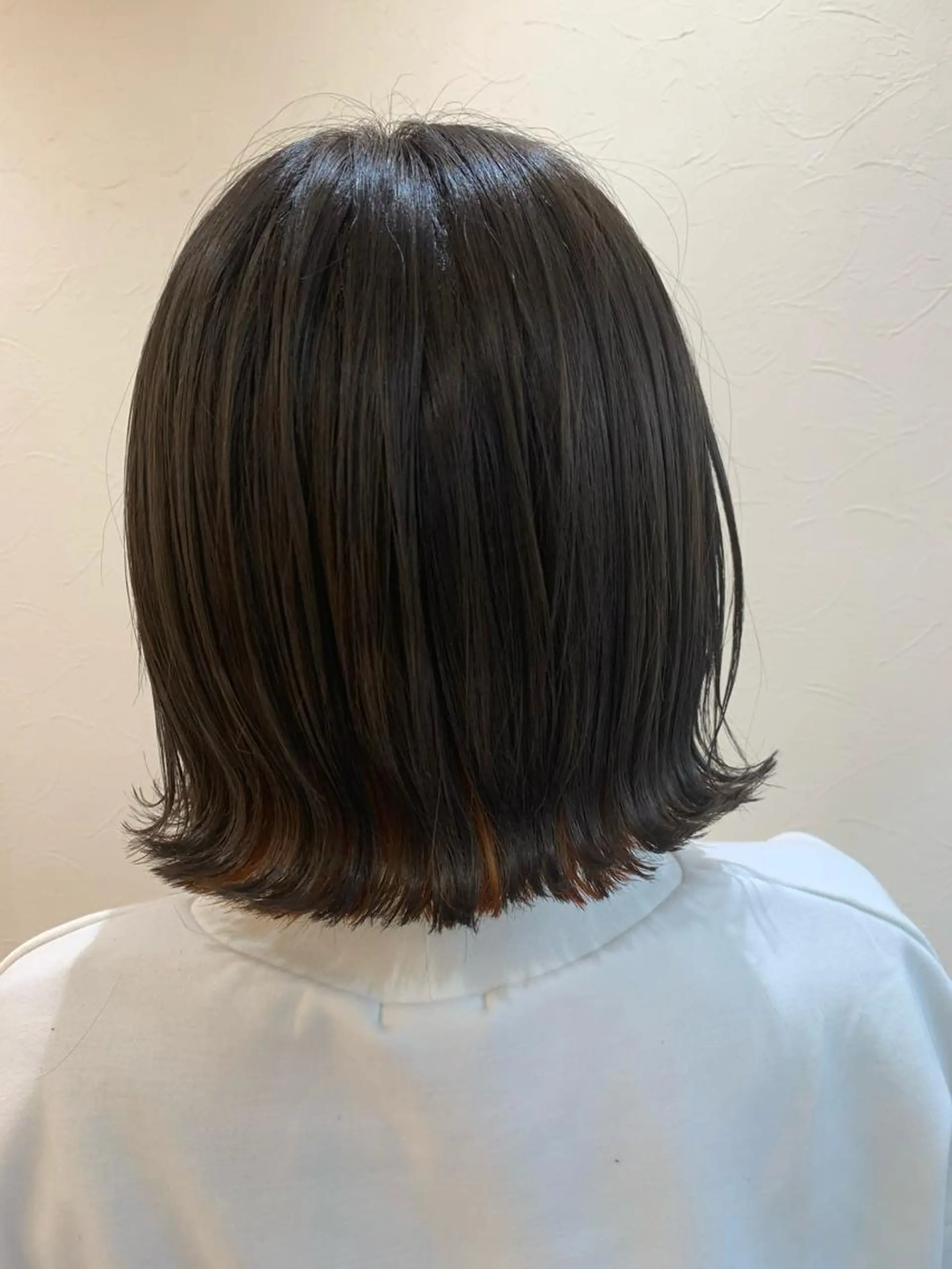 ショート カラー カット ヘアカラー トリートメント 店長ハイトーンカラー 柞山史奈のヘアスタイル