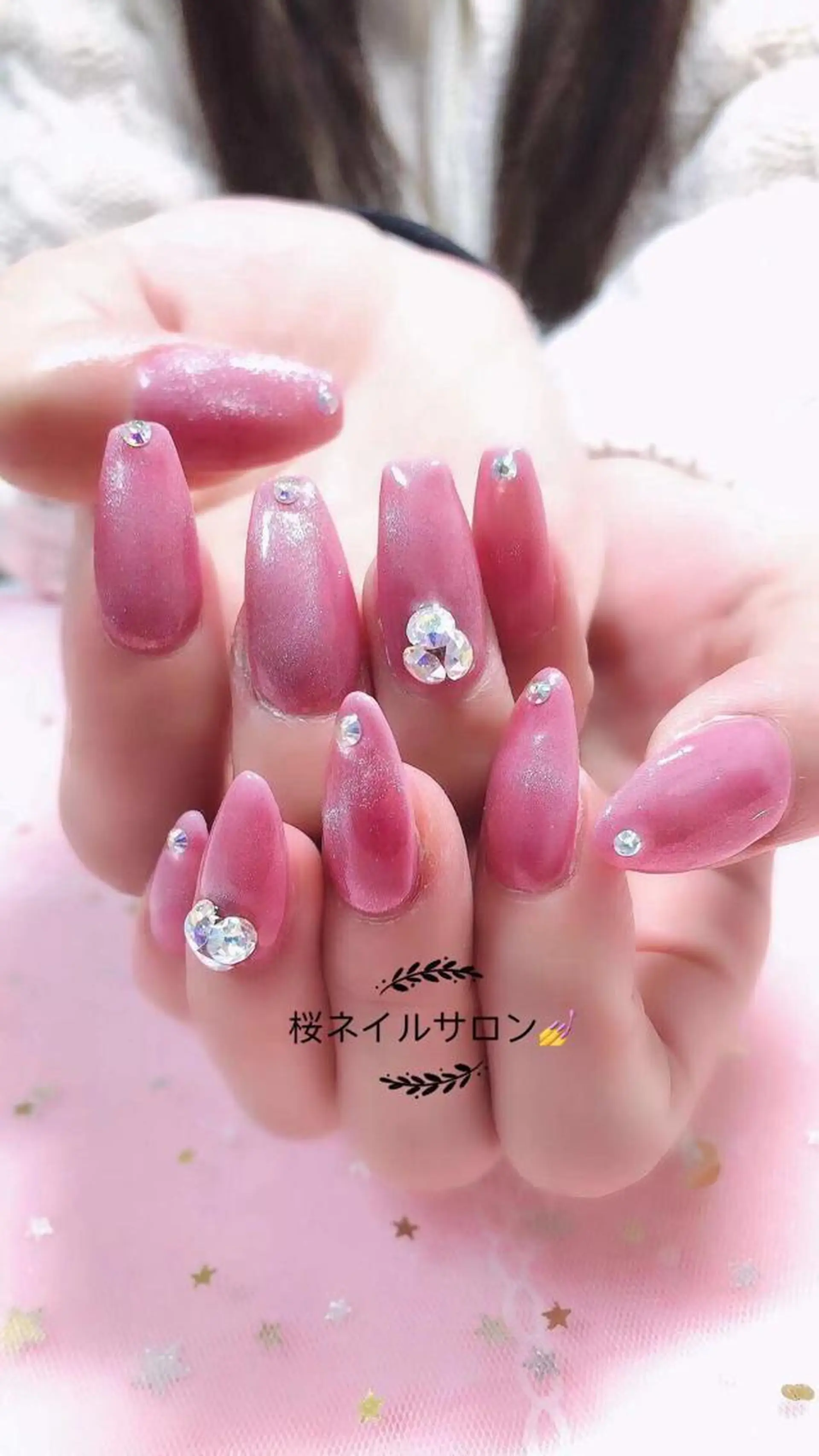 ネイル アートネイル キラキラネイル マグネットネイル ピンク MoonNail ユリ🌸のネイルデザイン