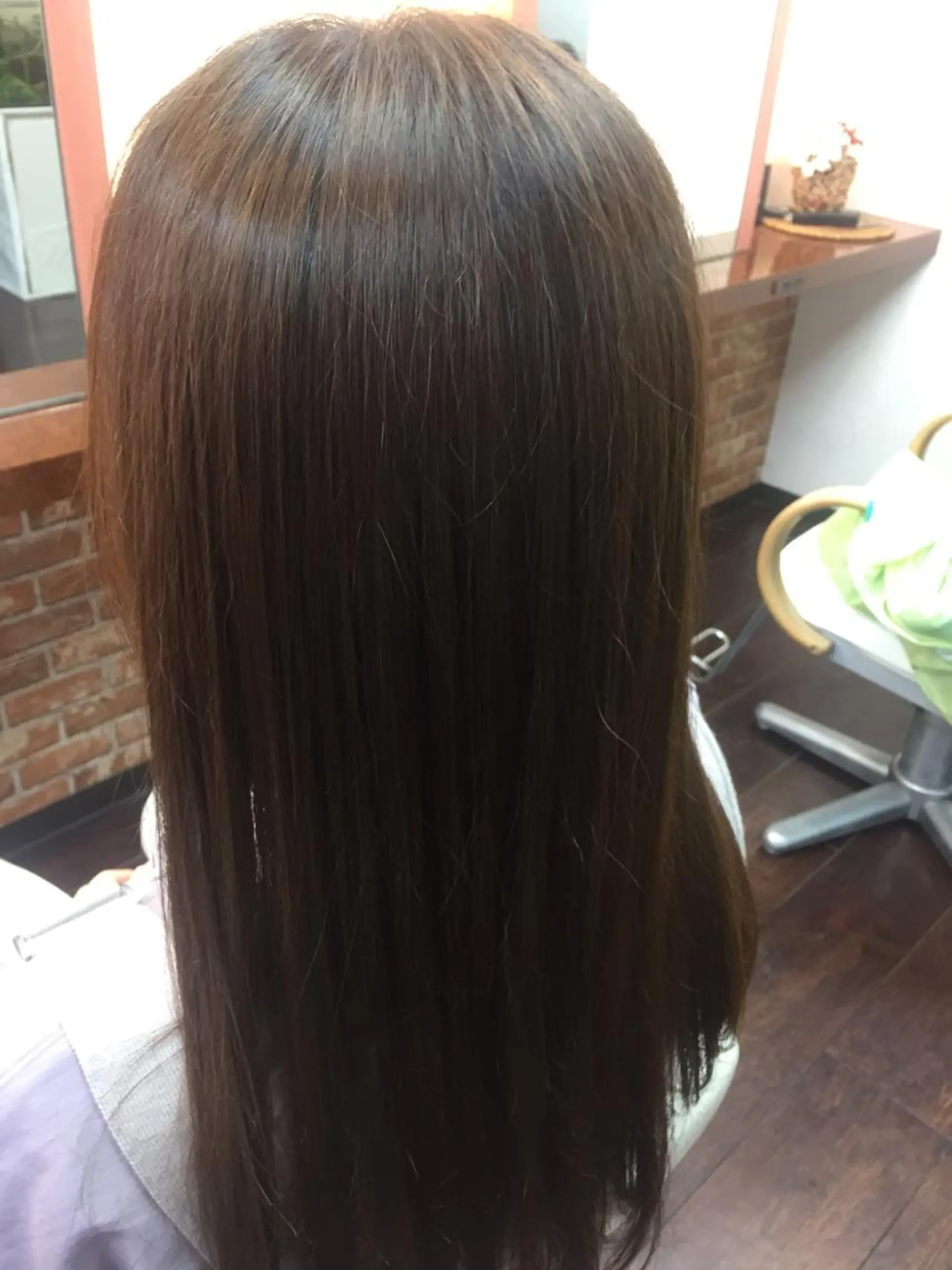 セミロング パーマ 桧山 真のヘアスタイル