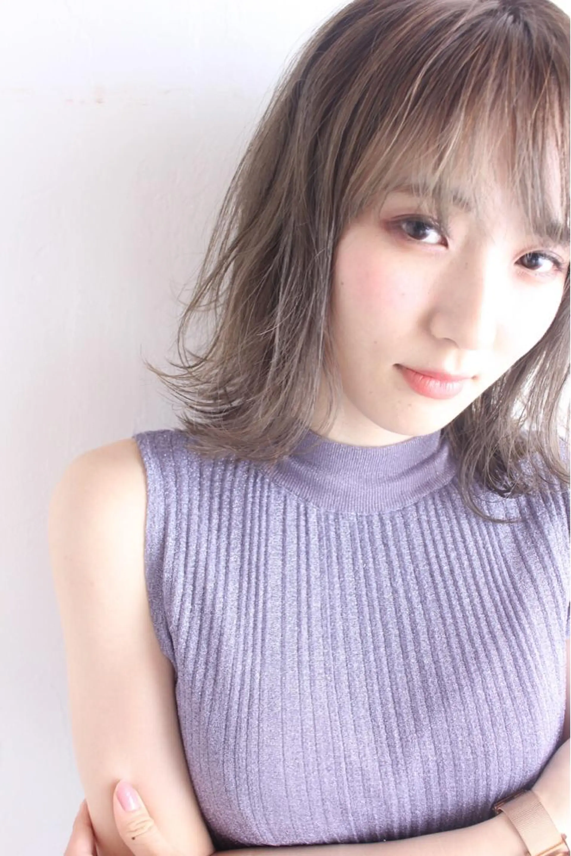 ミディアム 須藤 さやかのヘアスタイル