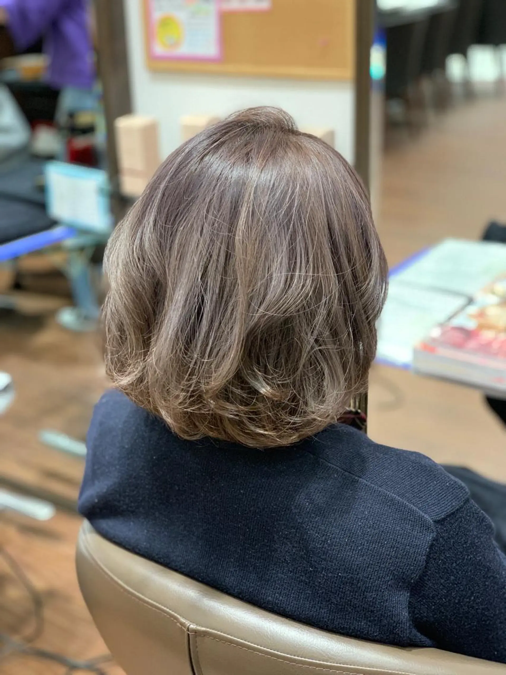 ミディアム カラー 透明感カラー Ebise Kazunoriのヘアスタイル