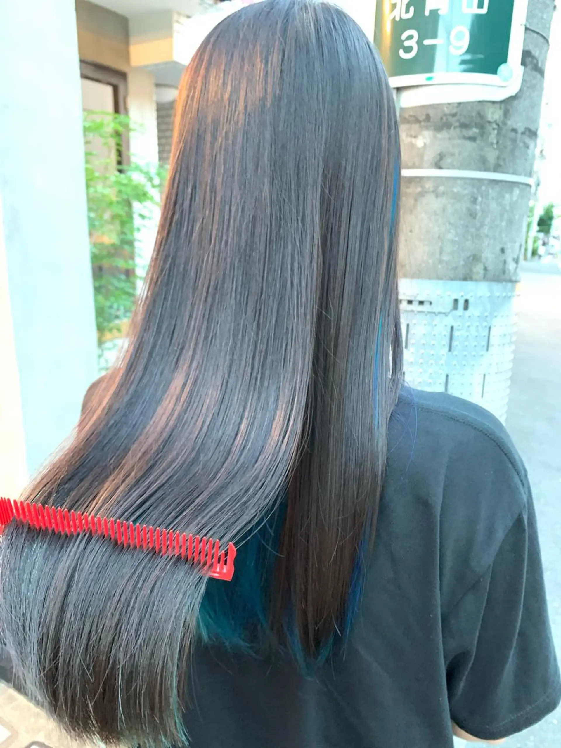 ロング カラー ブリーチ トリートメント トップ スタイリストのヘアスタイル