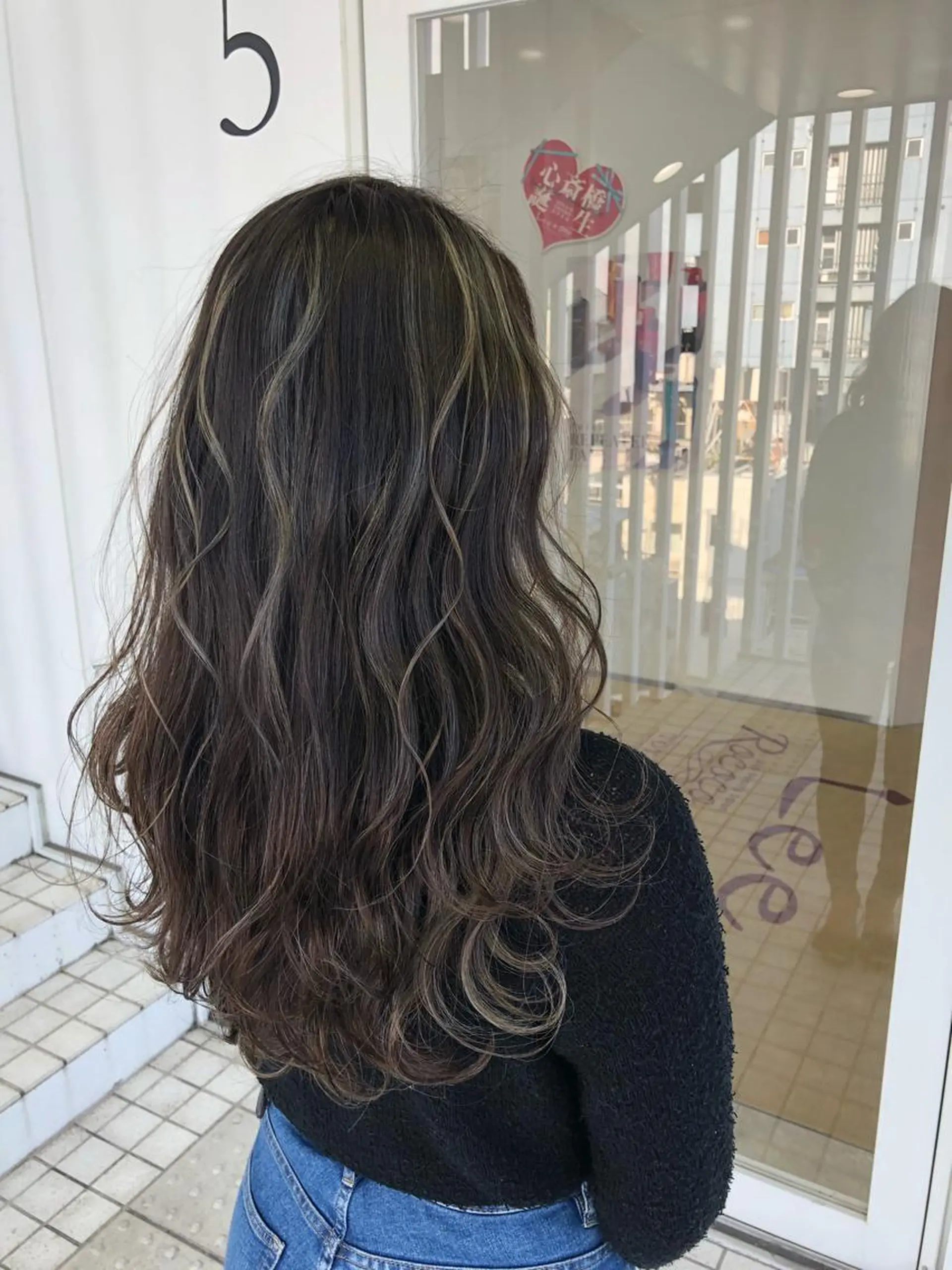 ロング ハイライト Rubik's江坂 ルービックえさかのヘアスタイル