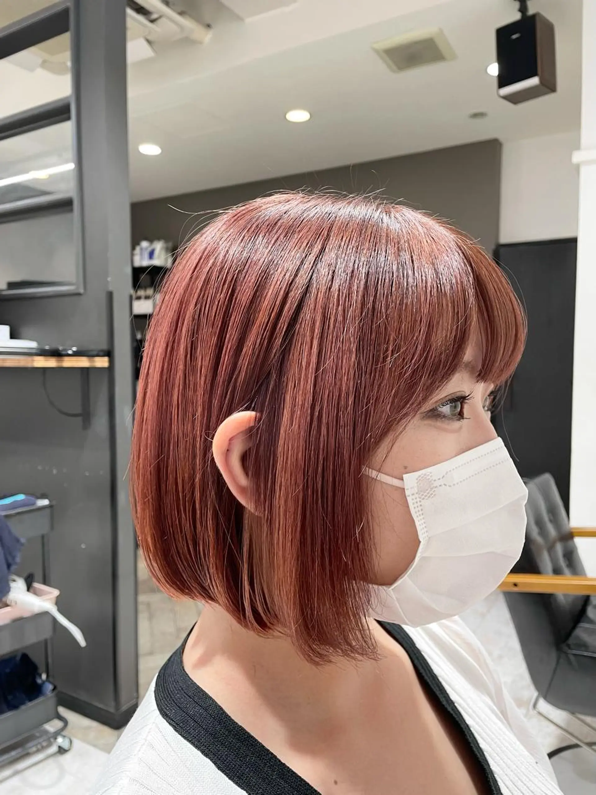 カラー AIRI layer cut hairのヘアスタイル