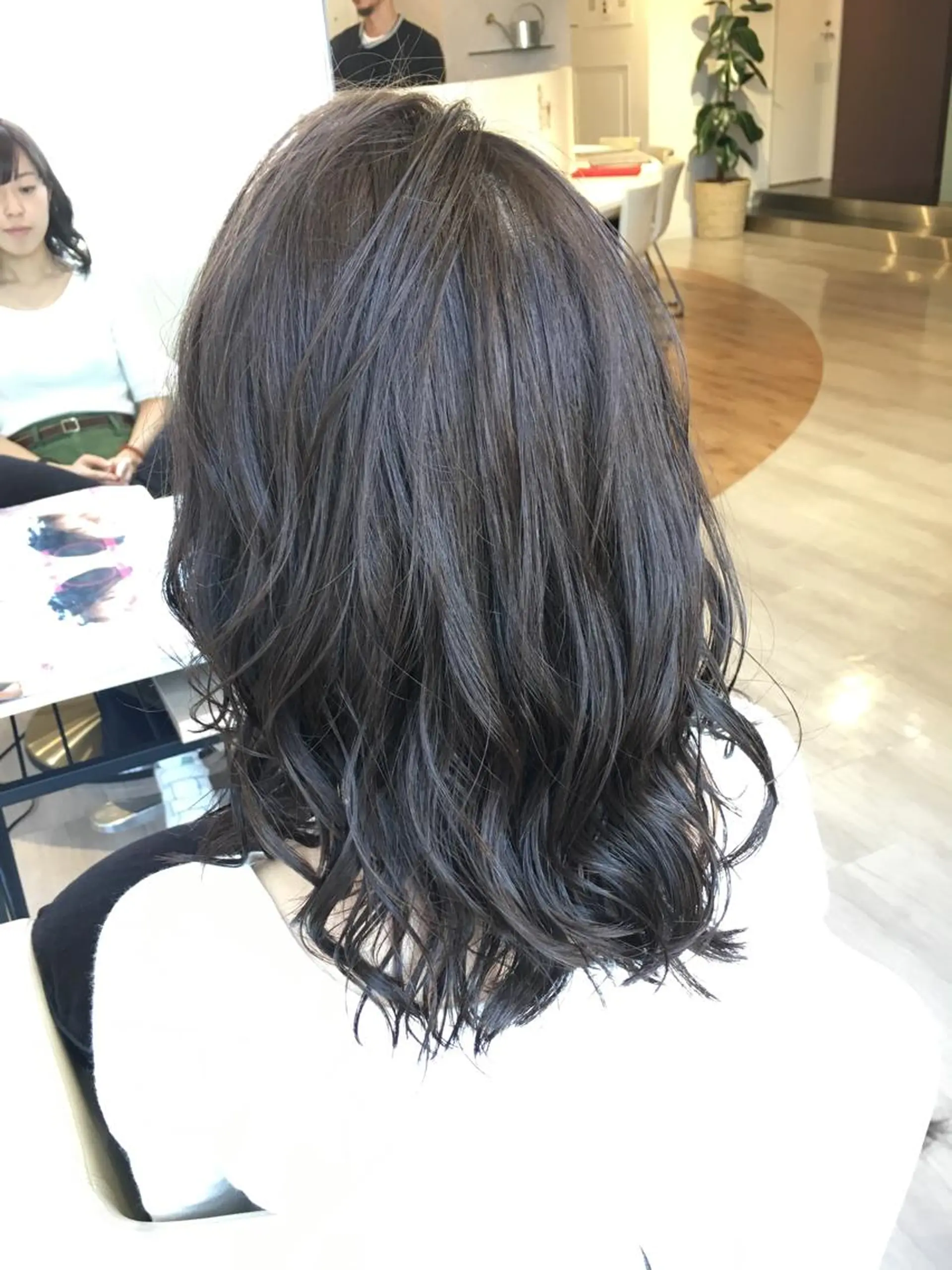 ミディアム カラー ヘアアレンジ 金子 富士のヘアスタイル