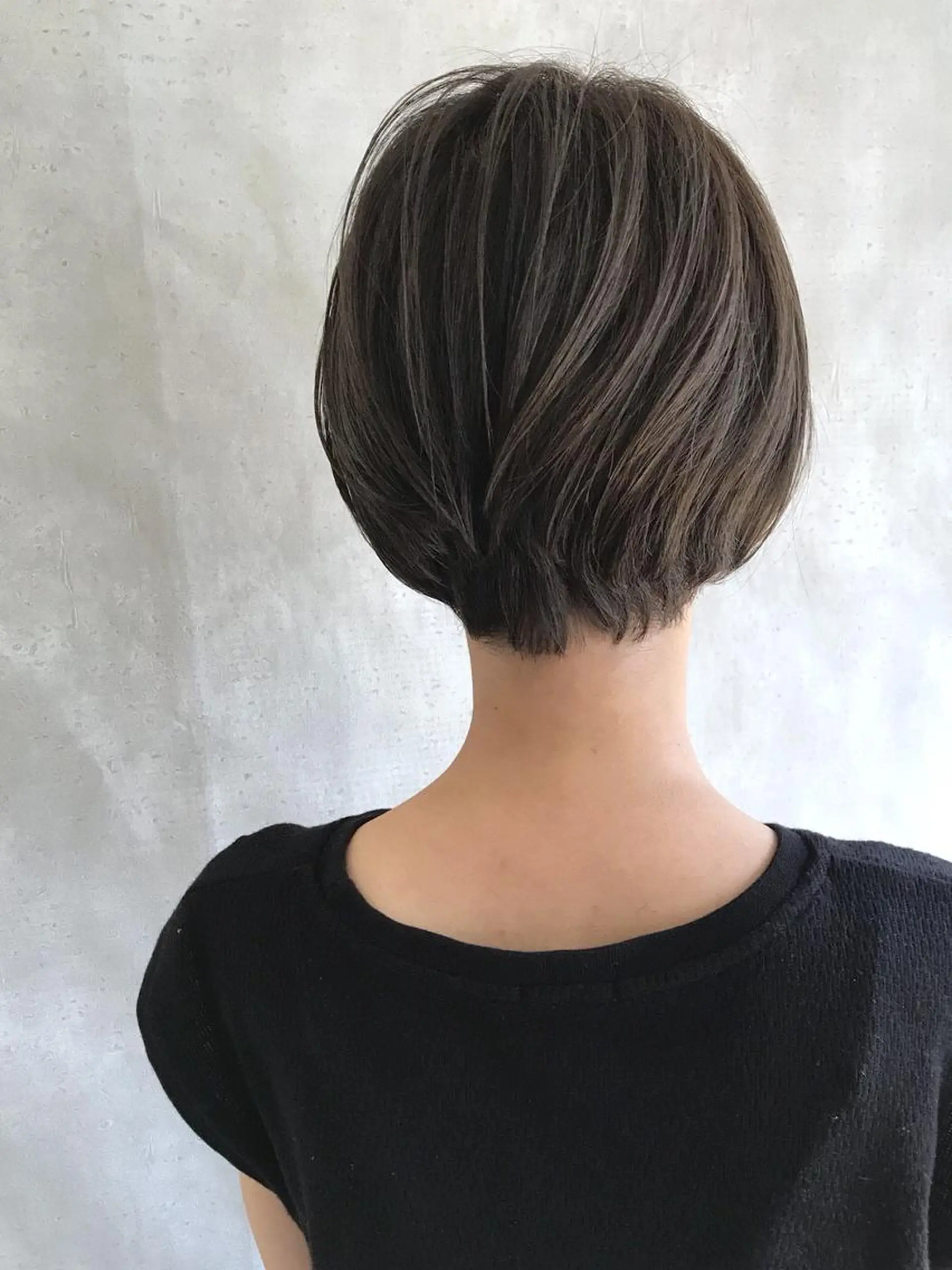 ショート カラー アディクシーカラー ブリーチ ケアブリーチ ダブルカラー ハイライトカラー MOU namba ムウナンバのヘアスタイル