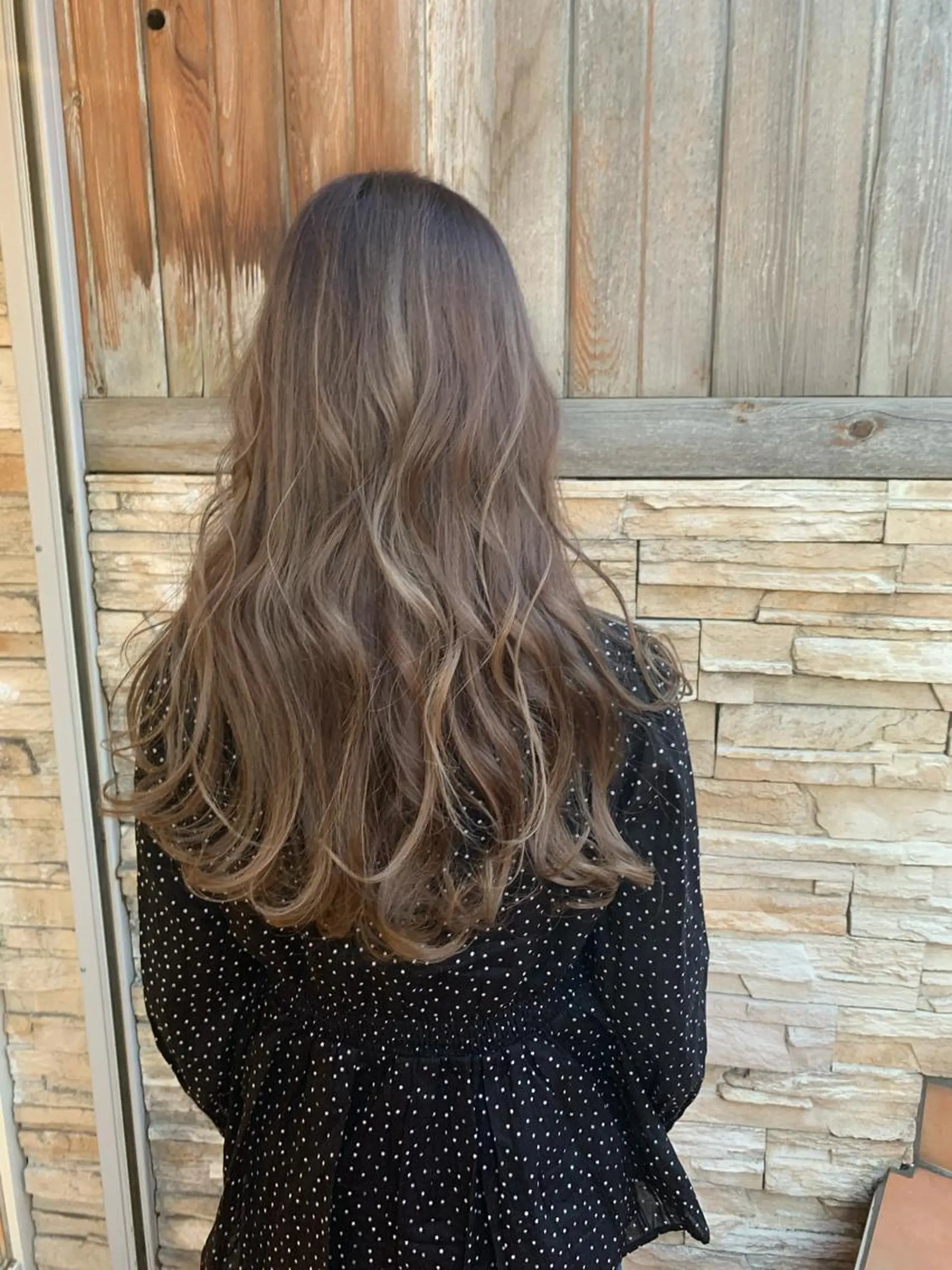 ロング ハイライト カット ヘアカラー トリートメント 松村 総のヘアスタイル