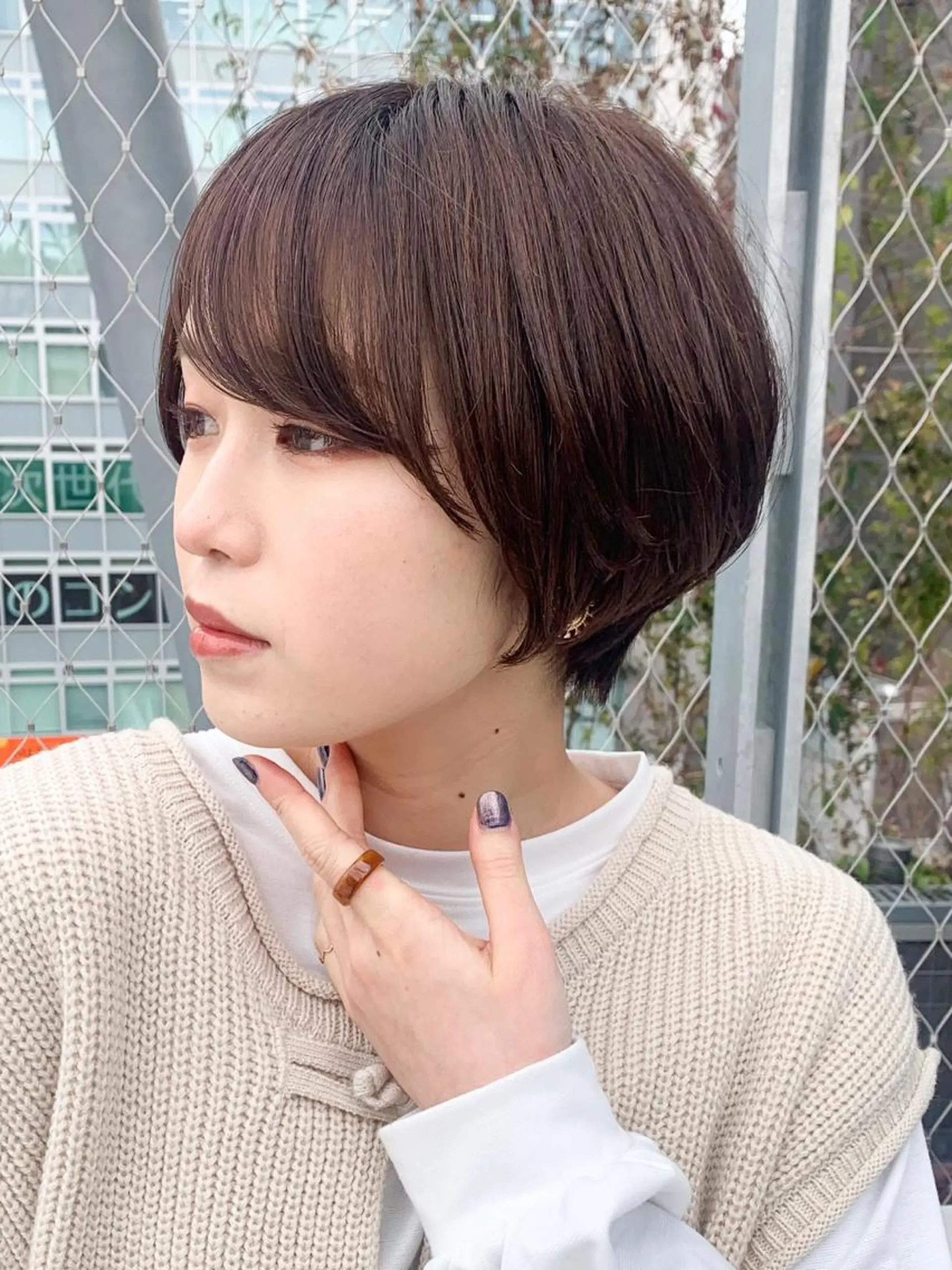 ショート ショートヘア くすみカラー、大場猛のヘアスタイル