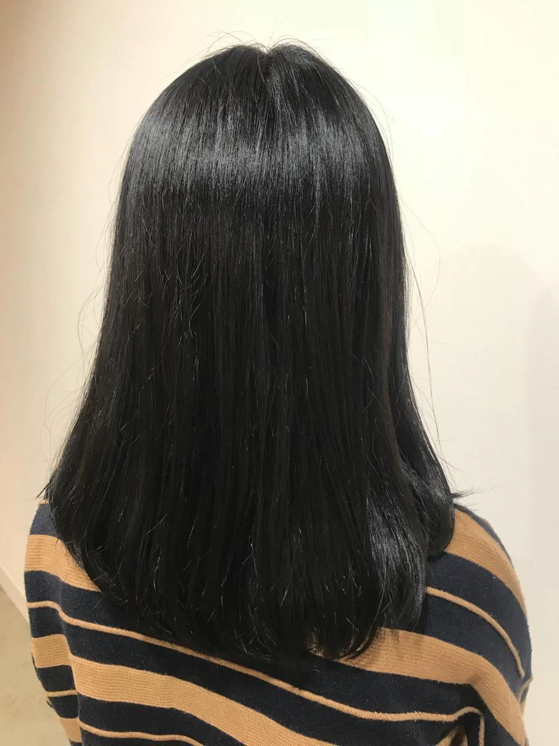 ミディアム 暖色カラー🍊 ボブ🌿顔周りcutのヘアスタイル