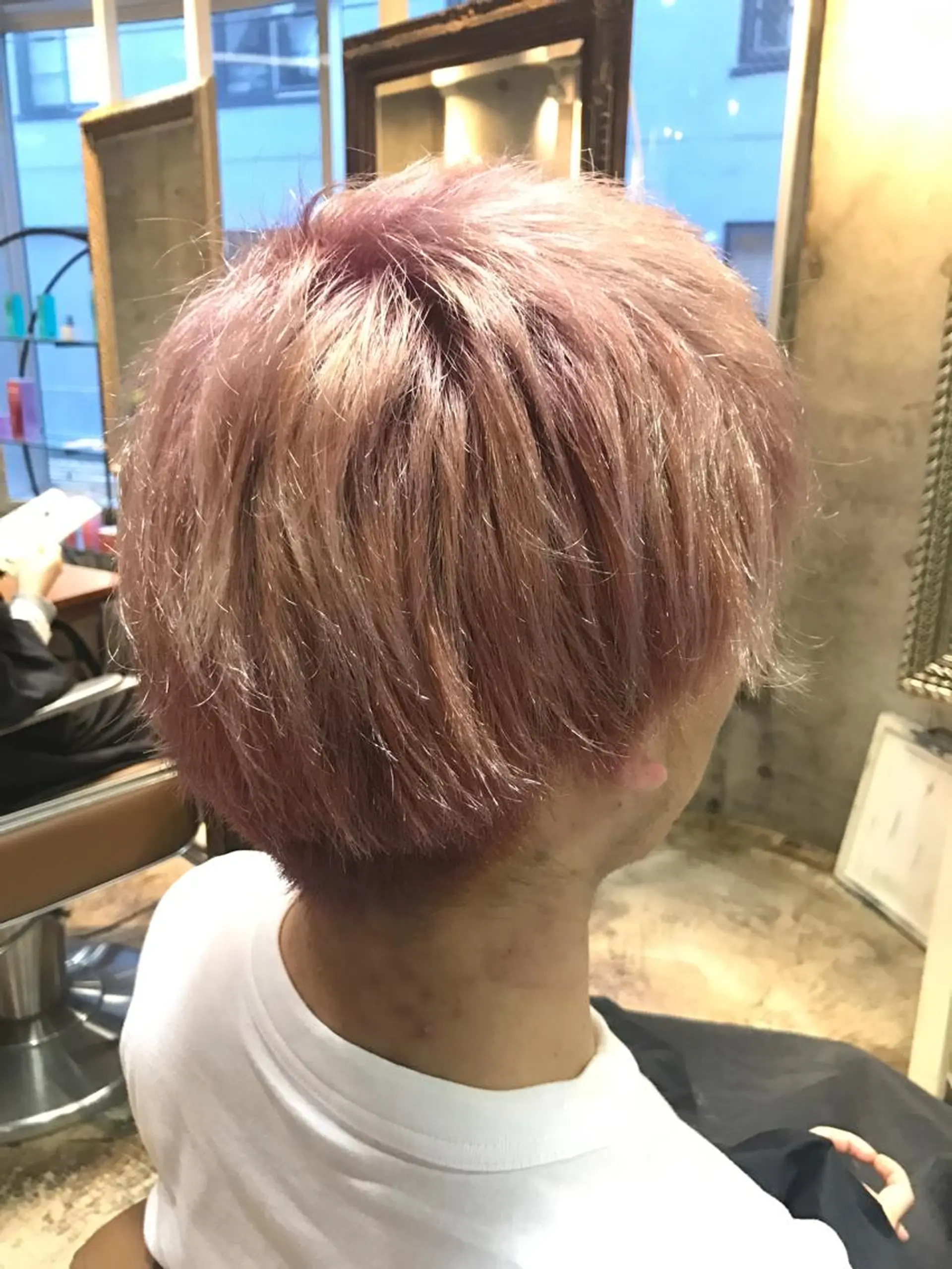 ショート カラー ヘアアレンジ メンズ ピンクカラー サロンドミルク 原宿のヘアスタイル