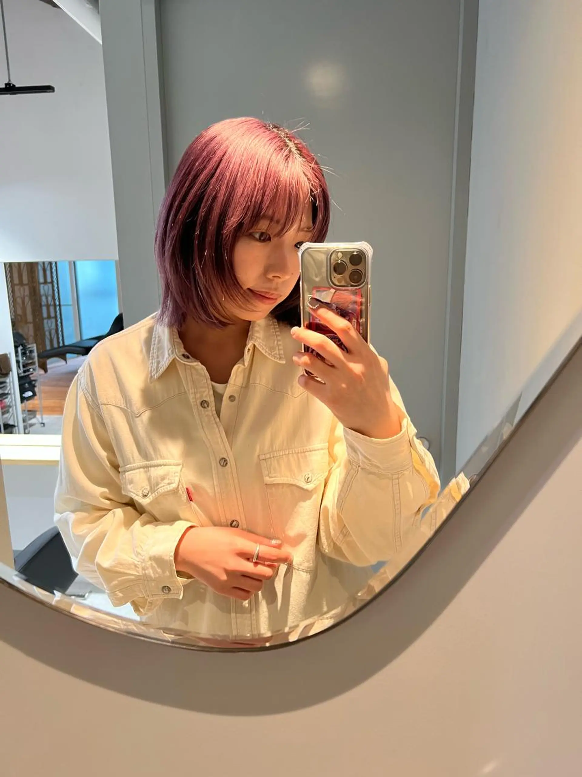 ミディアム カラー io濱川 遥のヘアスタイル