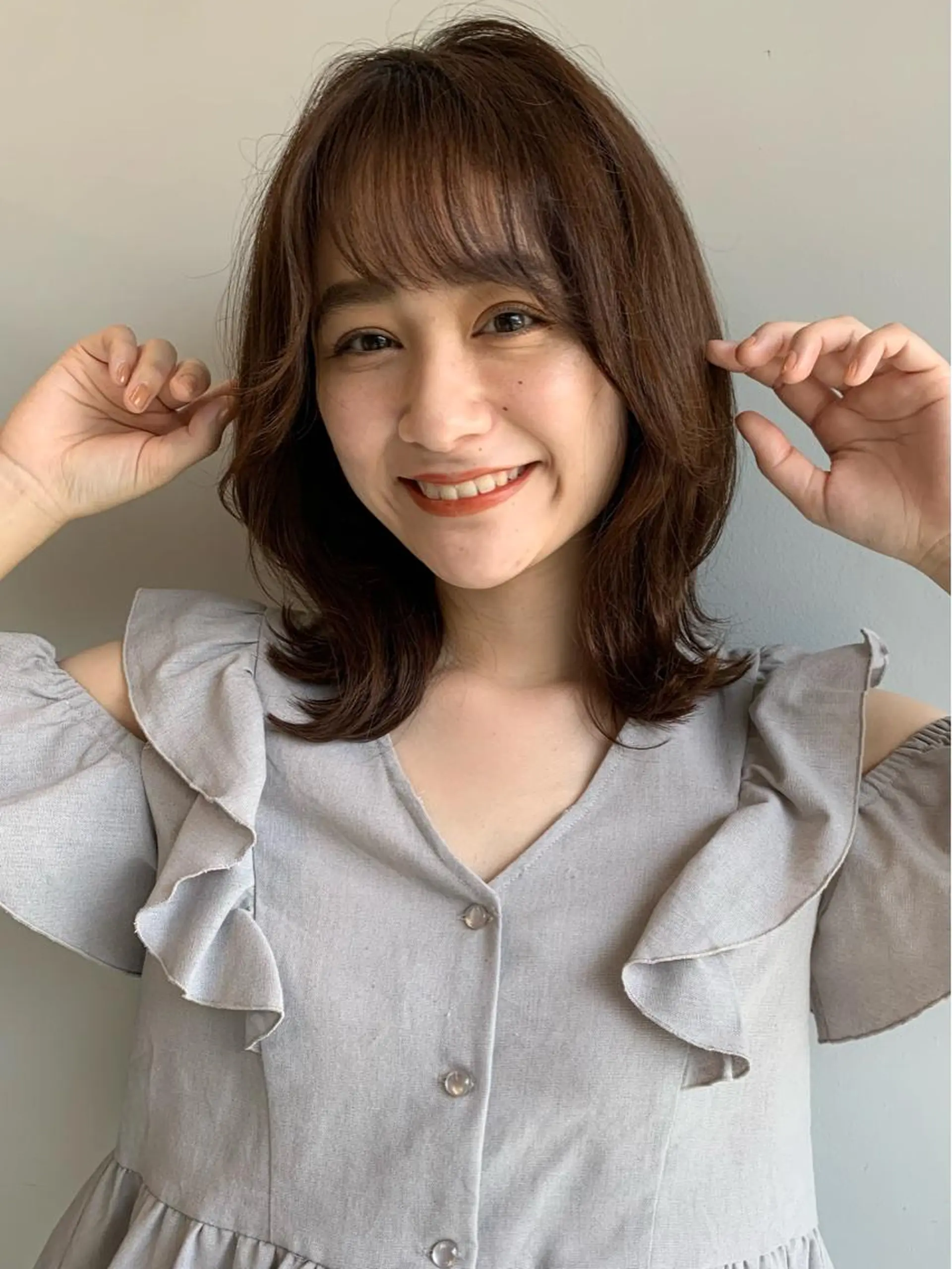 ミディアム カラー 透明感/オリーブ/ グレージュ/YUKAのヘアスタイル