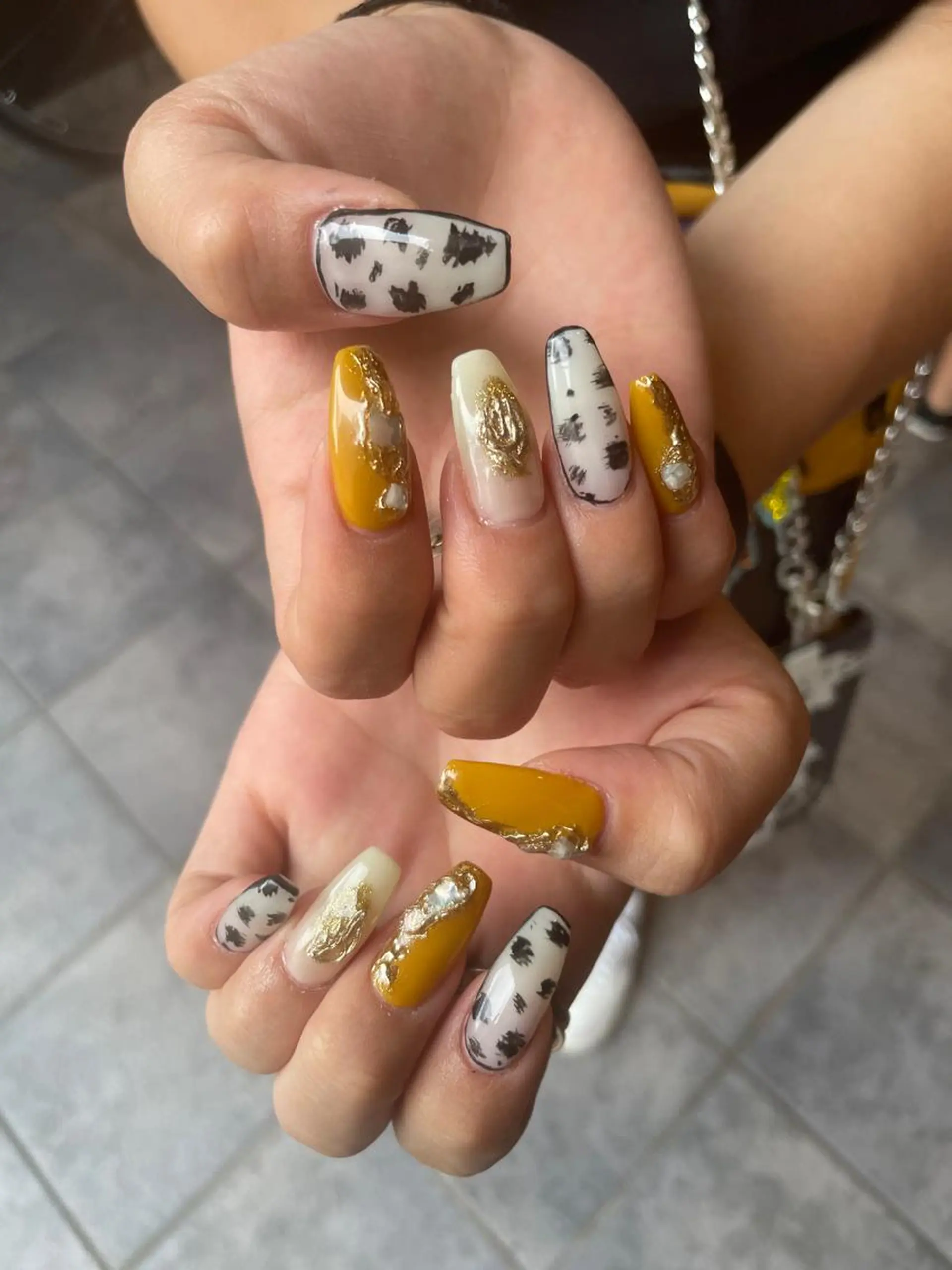 ネイル ハンドネイル Whity kiriのネイルデザイン