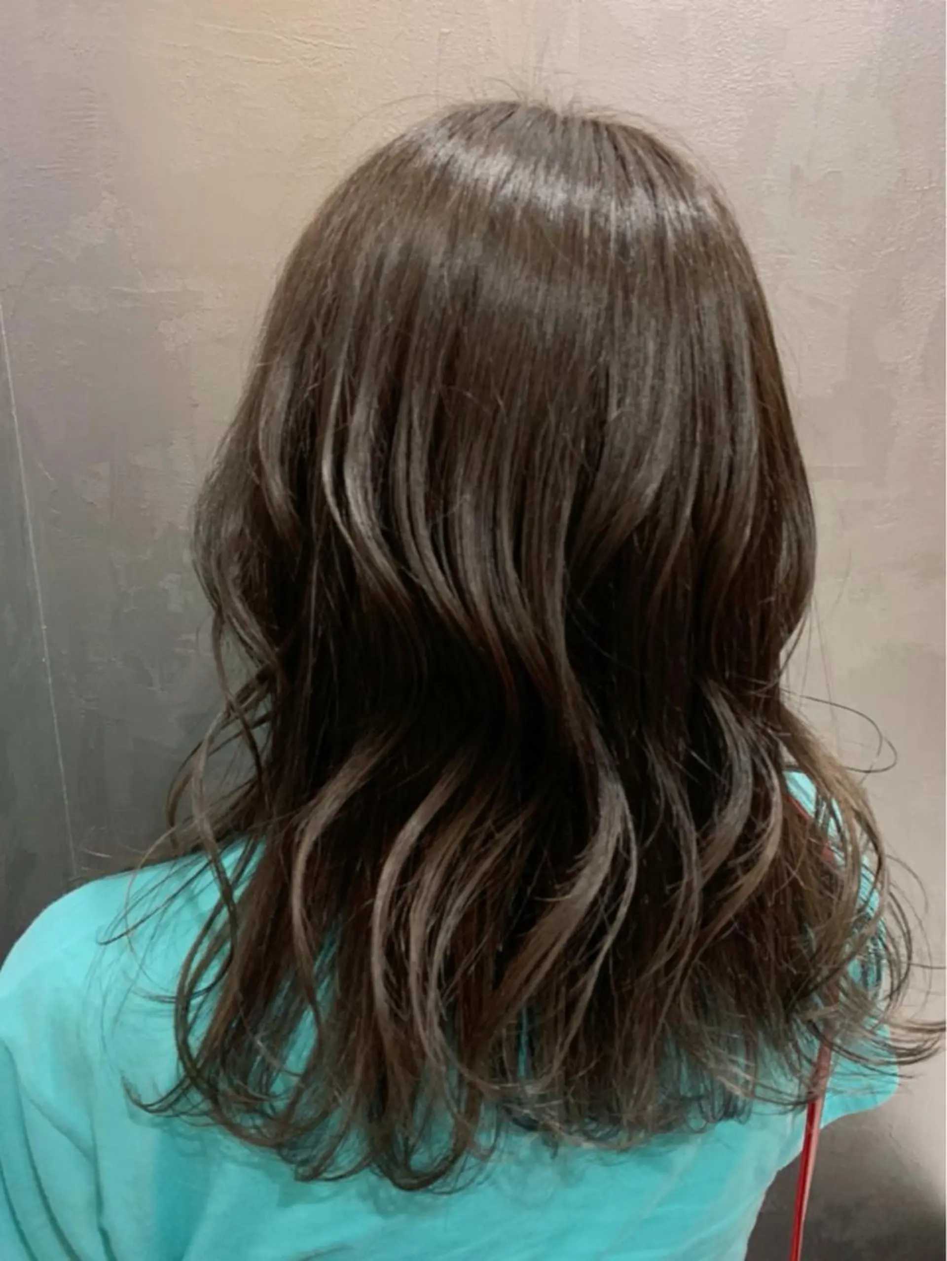 カラー inity　杉本 美羽のヘアスタイル