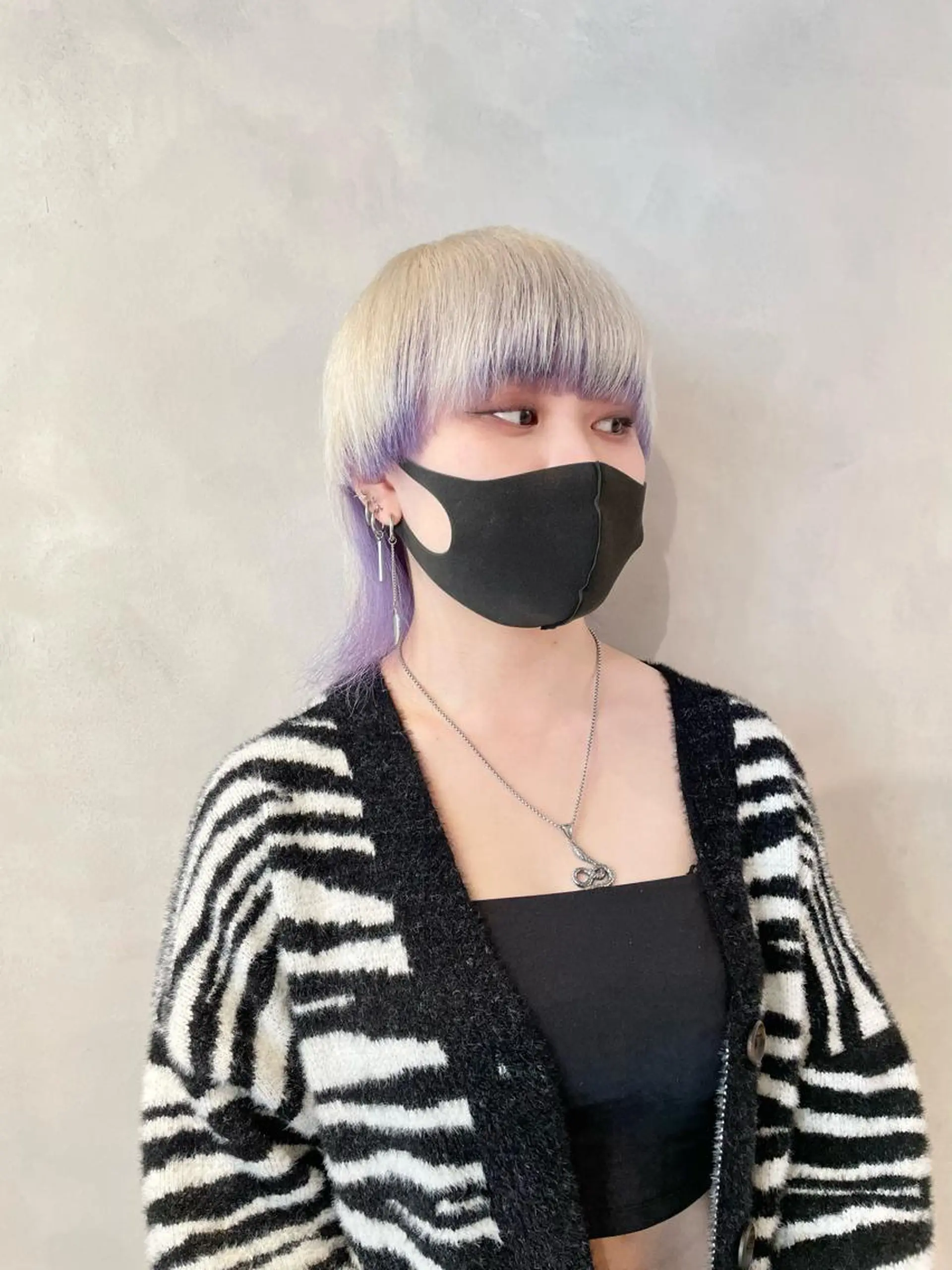 ミディアム カラー インナーカラー パープルカラー ヘアカラー トリートメント ヘアセット ハイトーン×レイヤー /遠藤将太のヘアスタイル