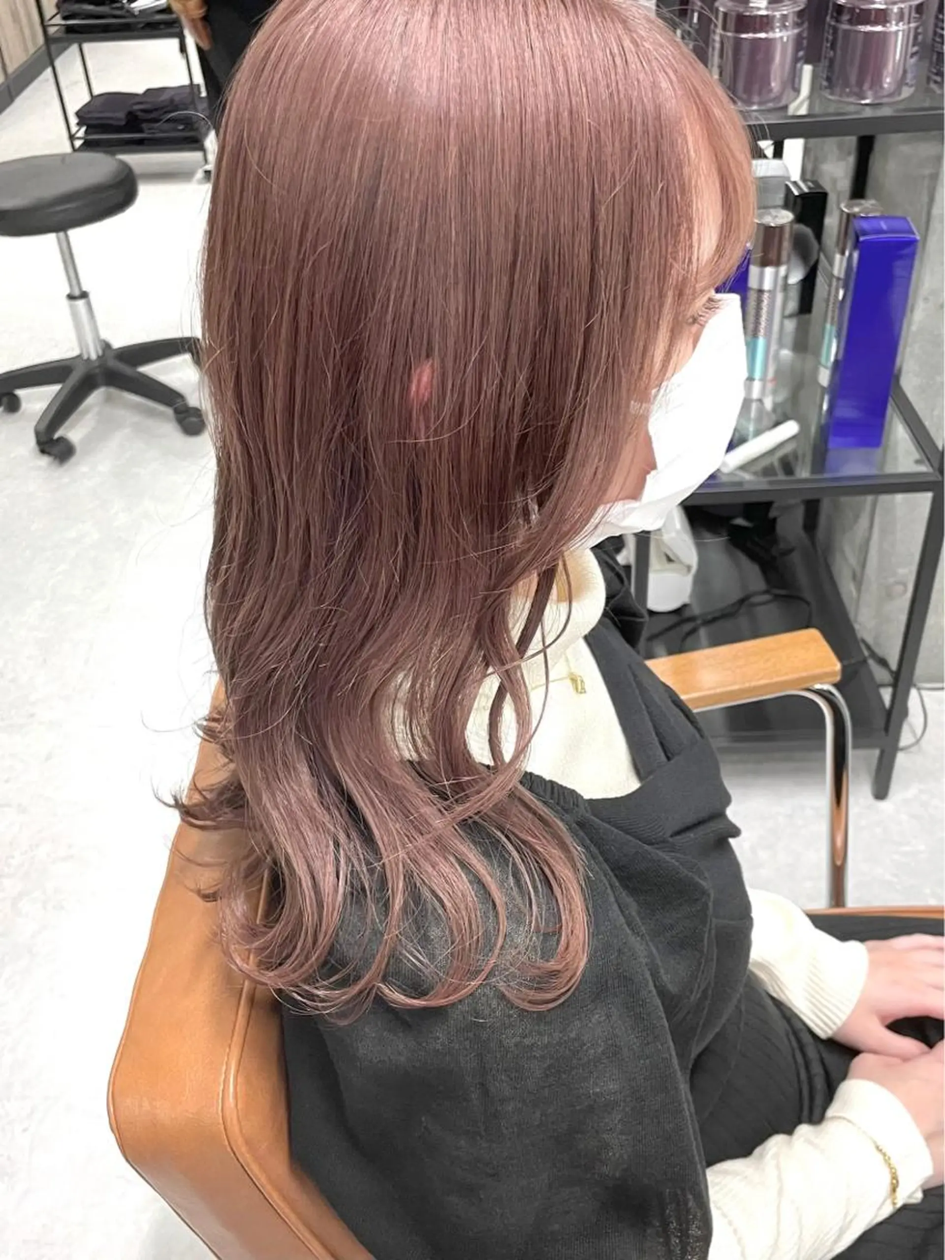 セミロング カラー ヘアアレンジ 🧸ミルクティー🧸 kousei🧸のヘアスタイル