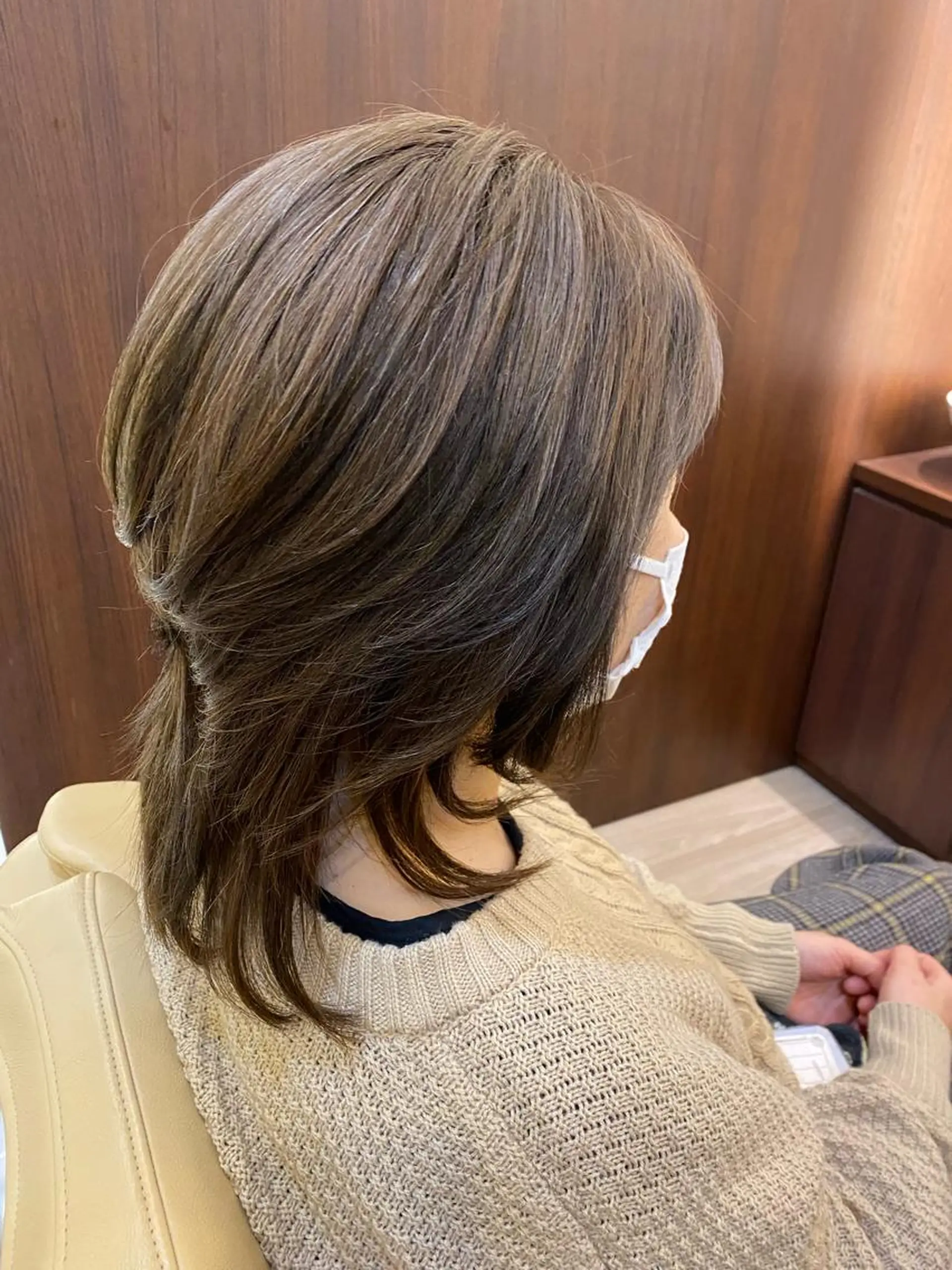 ミディアム アッシュ 鈴木 千恵子のヘアスタイル