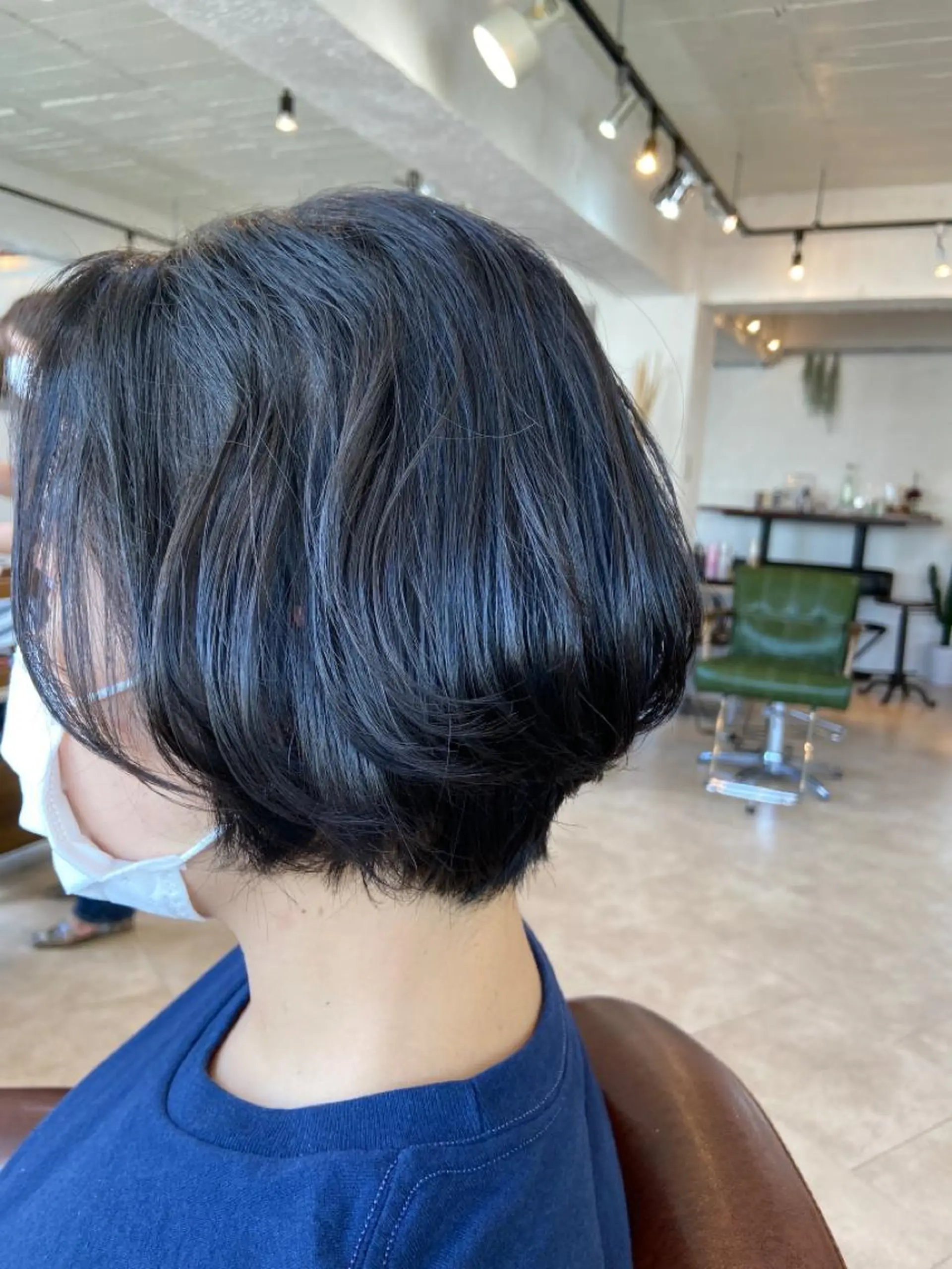 ショート カラー パーマ 宮本 玲那のヘアスタイル