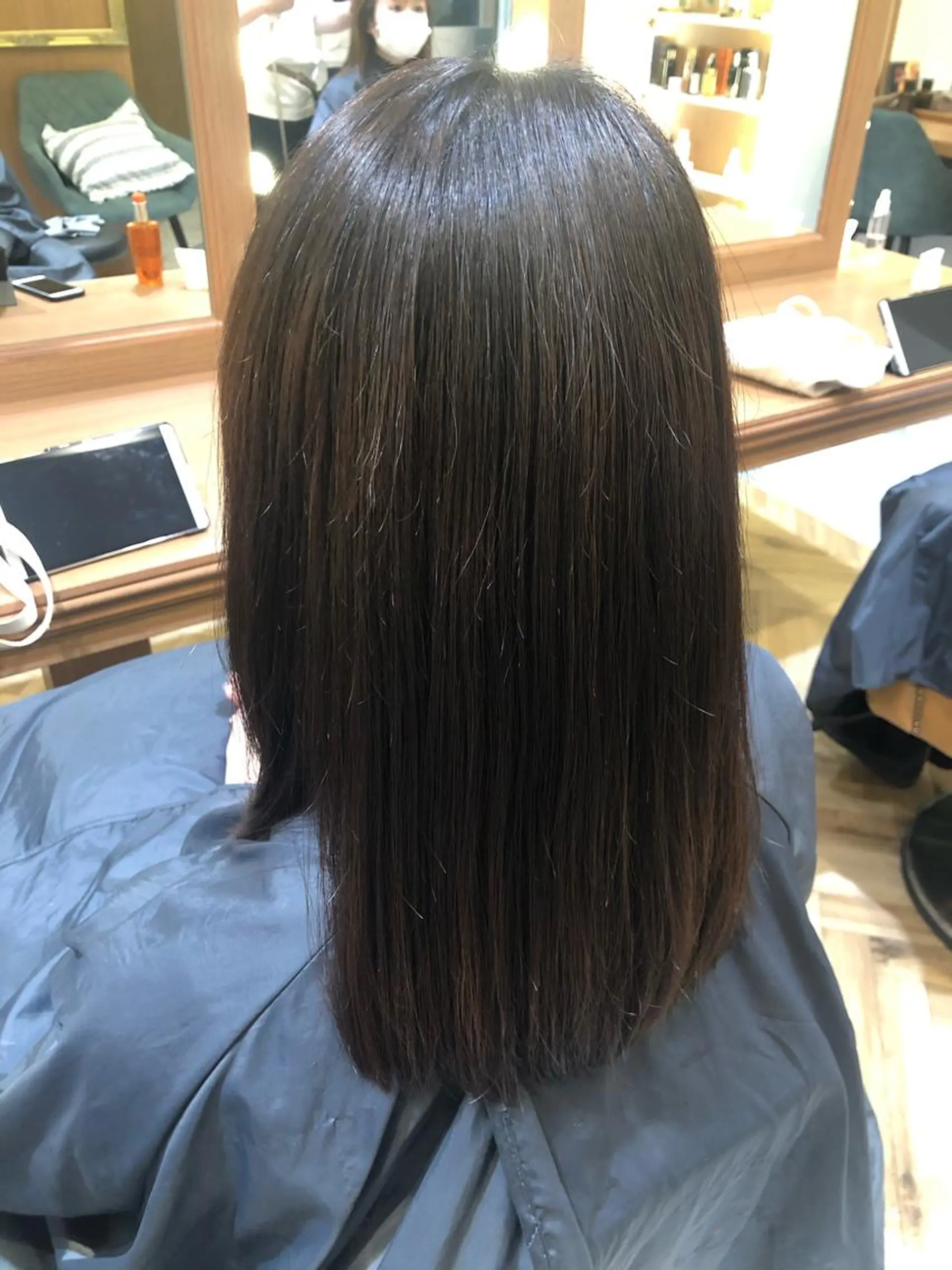 ミディアム 縮毛矯正　髪質改善 韓国風レイヤー　吉田のヘアスタイル