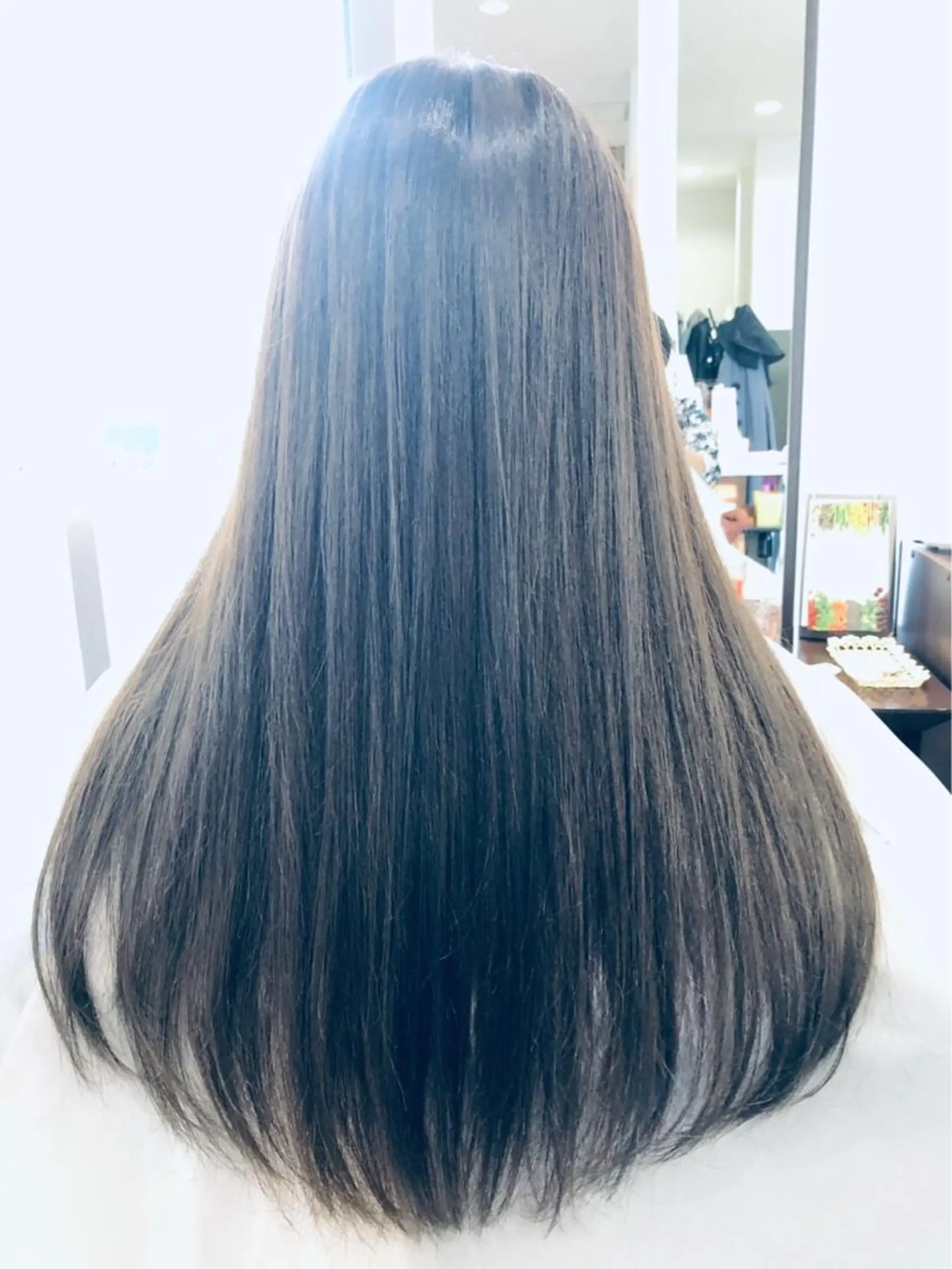 ロング カラー 阿久津 泰幸のヘアスタイル