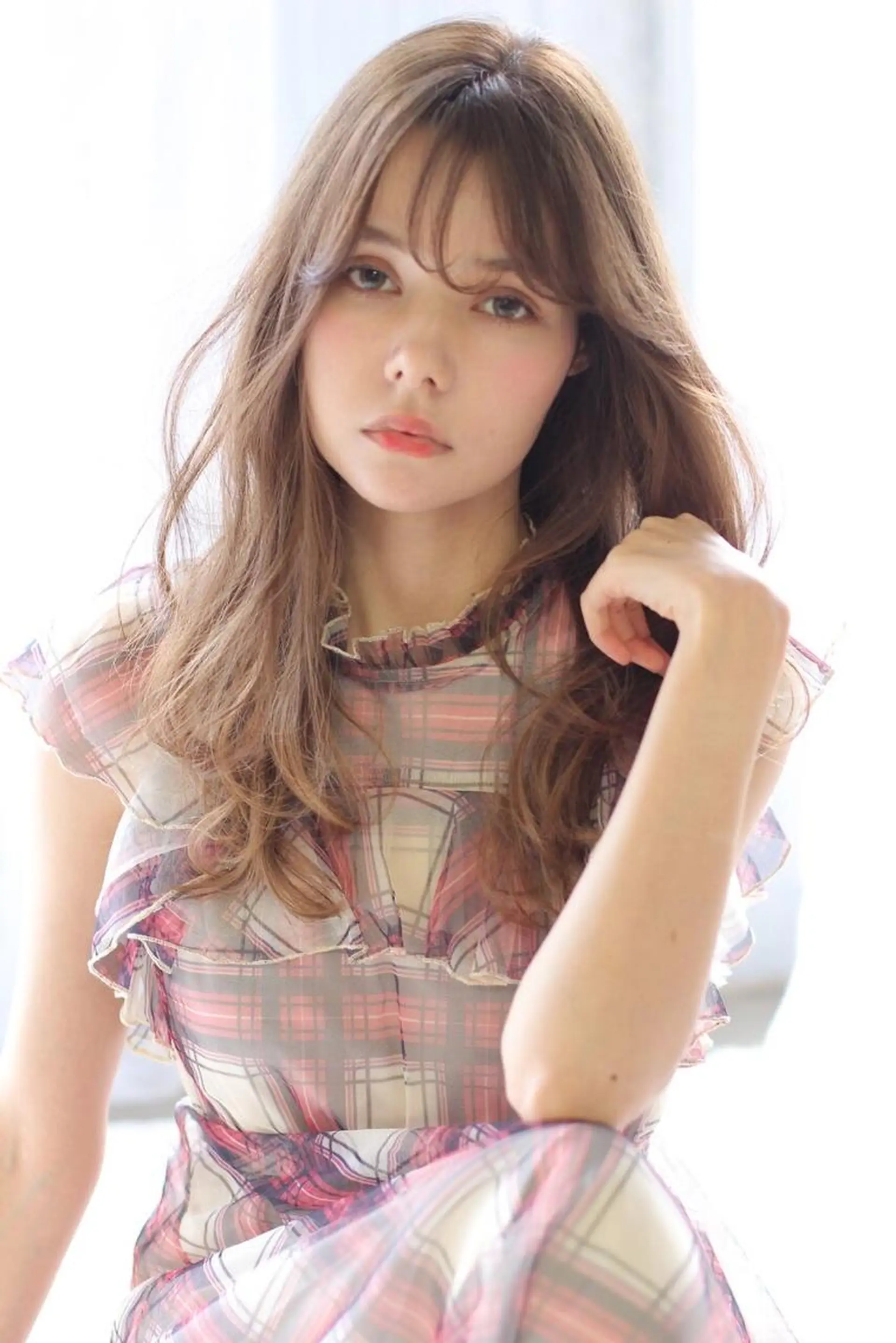 ロング 及川まき オリーブ グレージュカラー♪のヘアスタイル