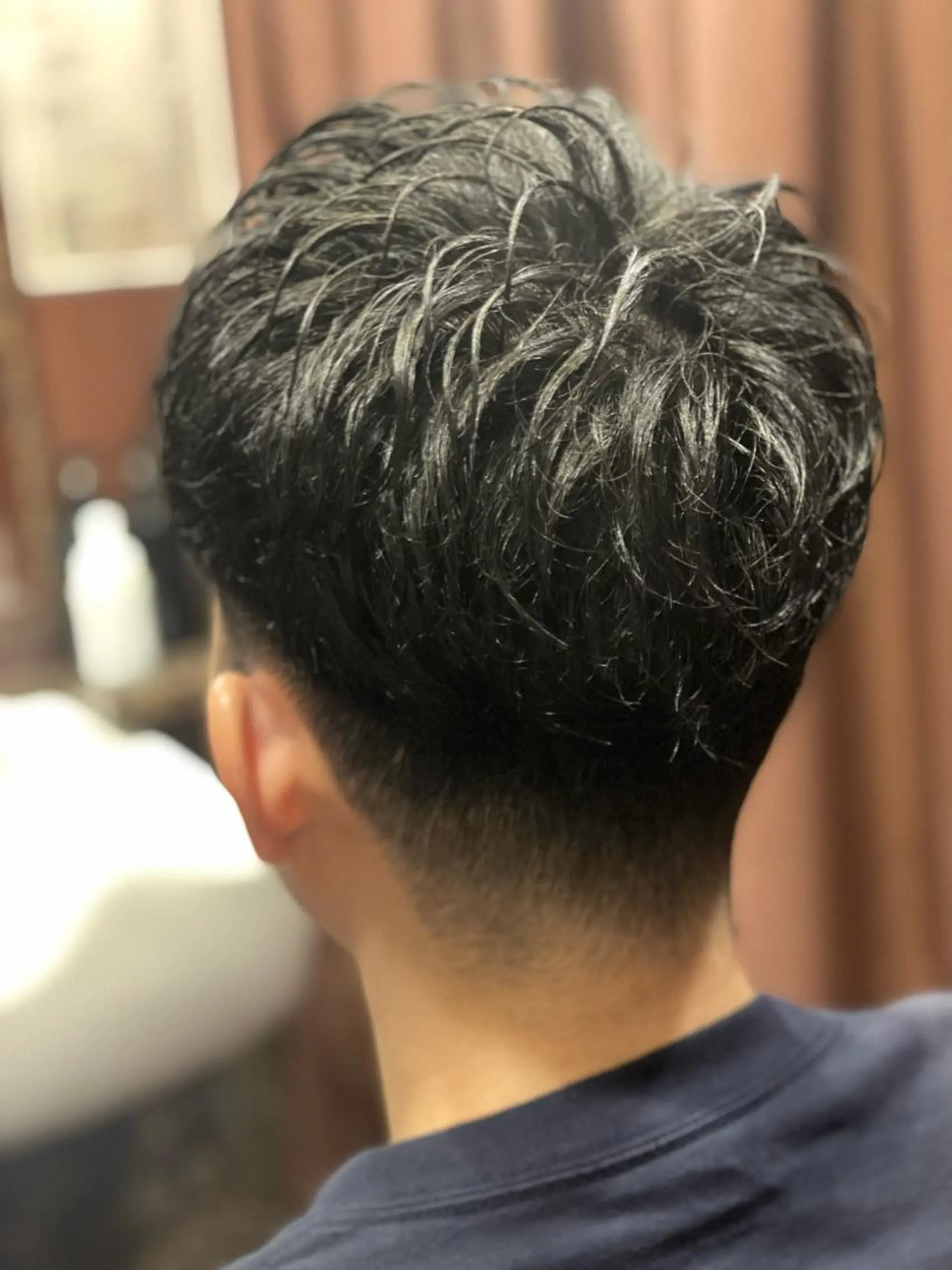 ショート メンズ 海老原 コウのヘアスタイル