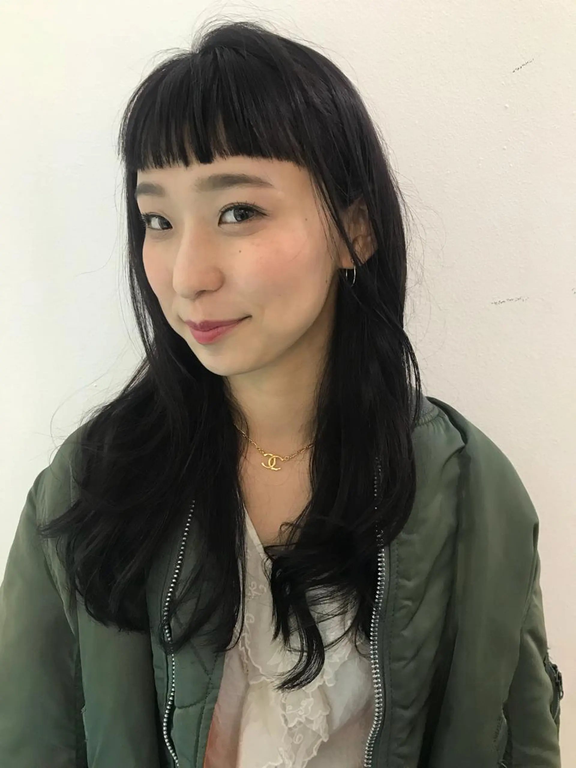 カラー 💓パーマ，💗 レイヤーカットのヘアスタイル