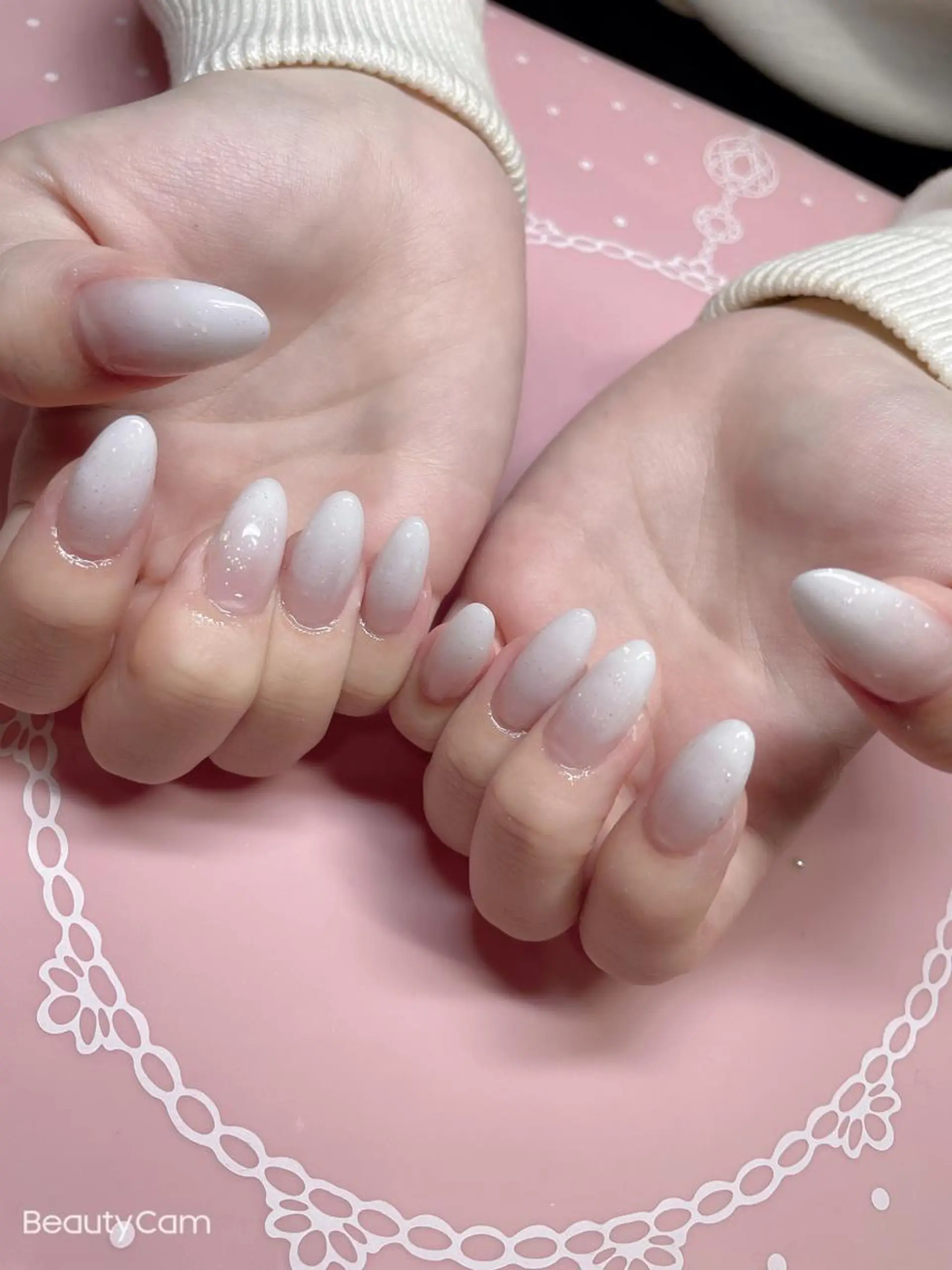 ミディアム ネイル ハンドネイル 《LB》ラブリエ Nail&eyeのマツエク・マツパデザイン